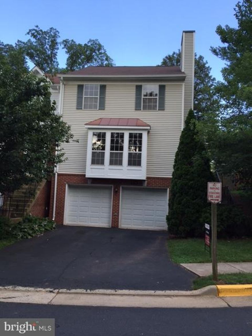 2-CAR GARAGE ON CUL DE SAC, 2000 SQUARE FOOT TOWNHOME IN GREAT LOCATION JUST OFF ALGONKIAN PKWY.WONDERFUL KITCHEN AND DINING ROOM,BEAUTIFUL WOOD FLOORING MAIN FLOOR, FINISHED BASEMENT, ENTRY THROUGH GARAGE.LARGE DECK W/PRIVATE WOODED YARD. COMMUNITY POOLS,TENNIS,TOT-LOTS.WALK TO POTOMAC RIVER.* NO SHOWING FOR 7/21-24 PLEASE.