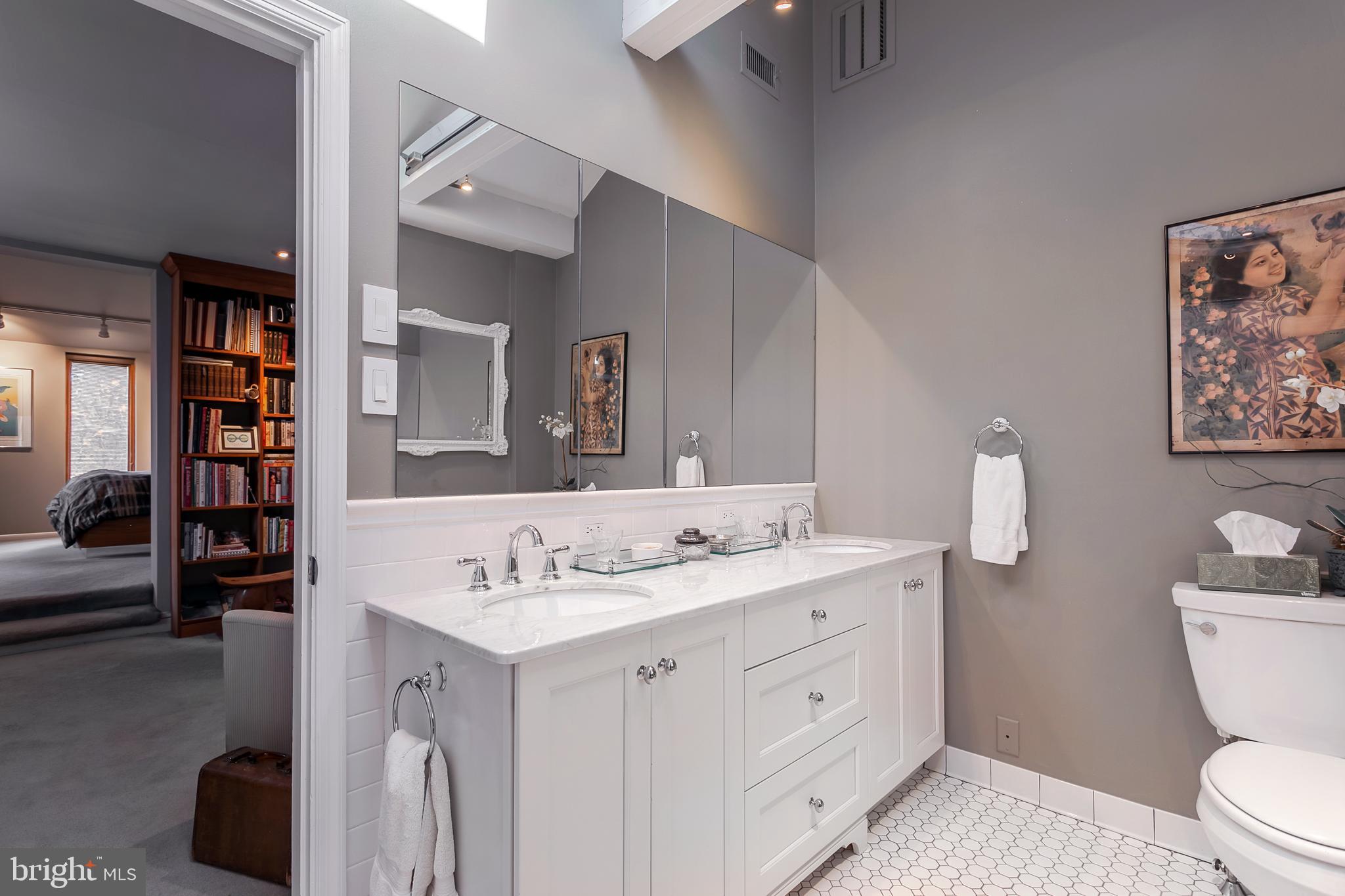 LYNNEWOOD GDNS - Residential