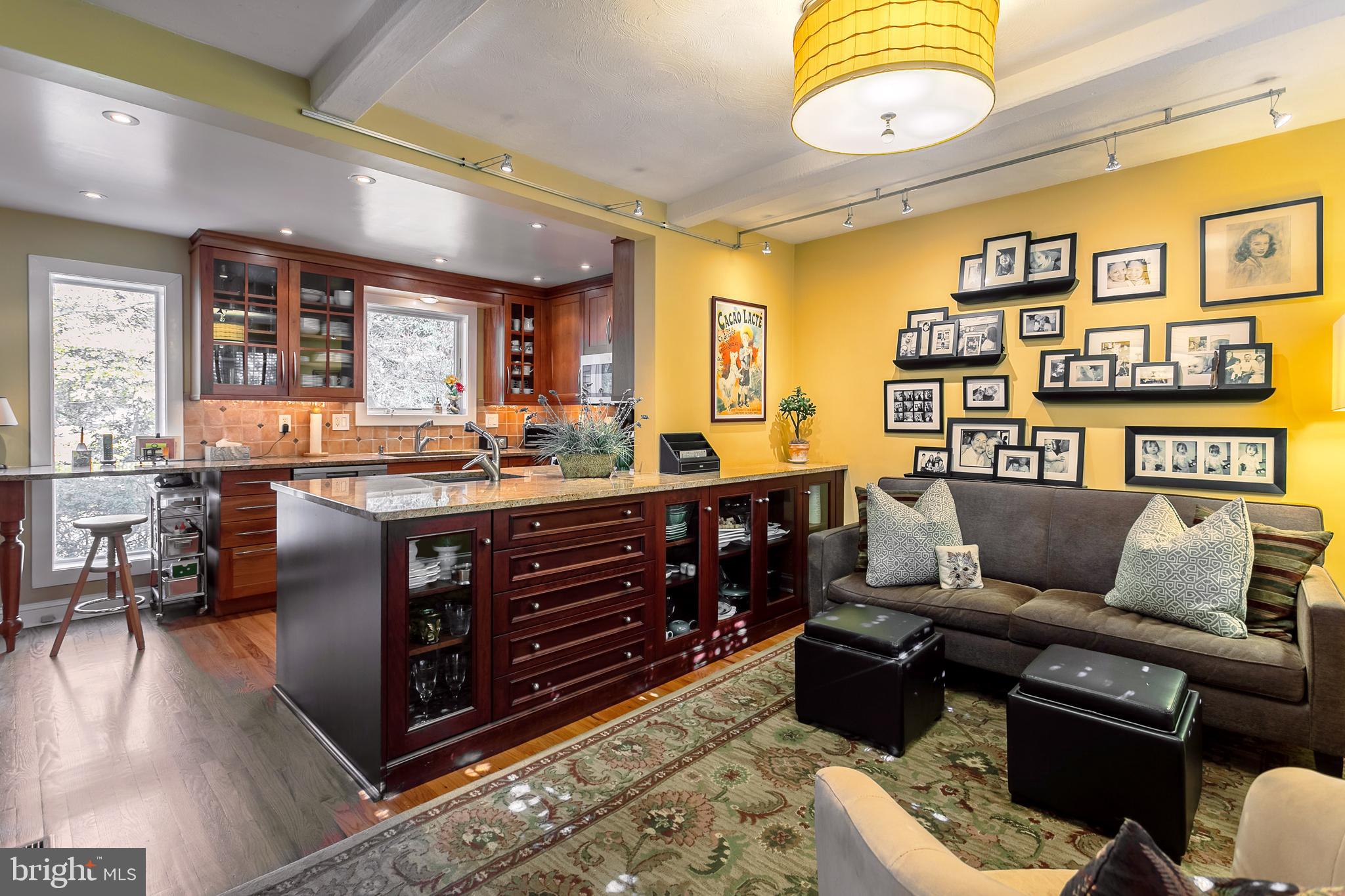 LYNNEWOOD GDNS - Residential