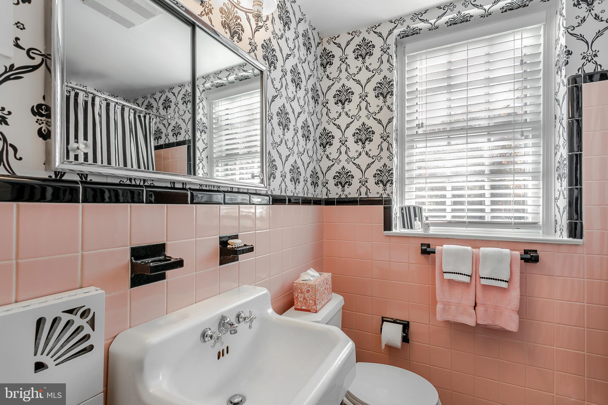 LYNNEWOOD GDNS - Residential