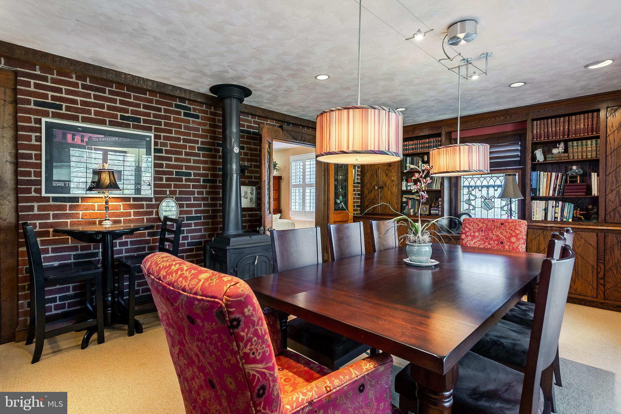 LYNNEWOOD GDNS - Residential