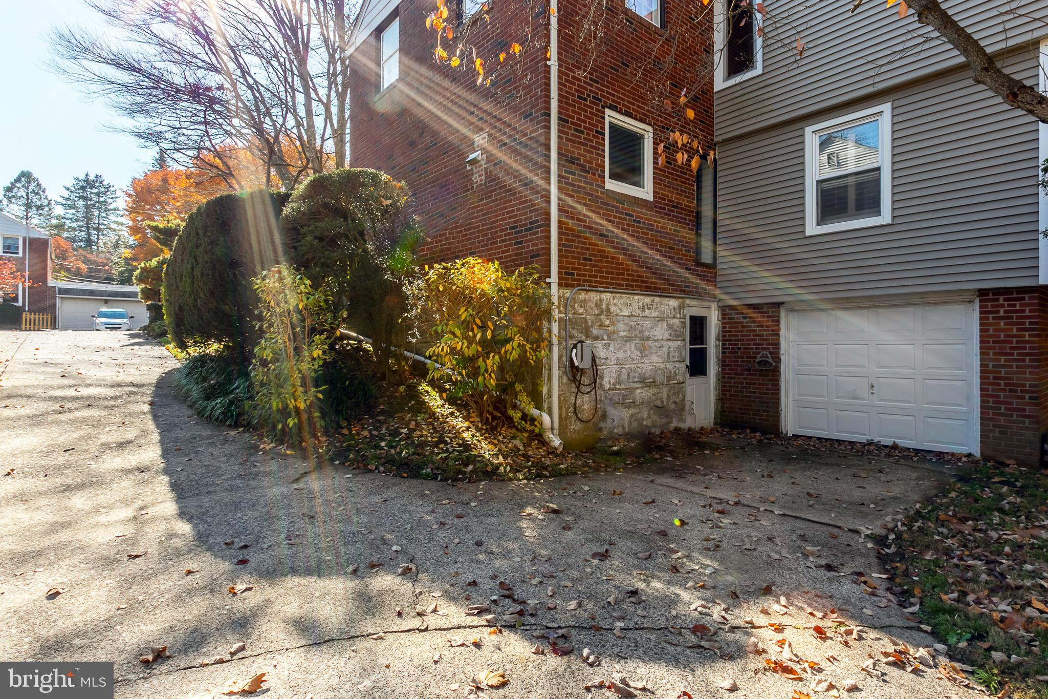 LYNNEWOOD GDNS - Residential