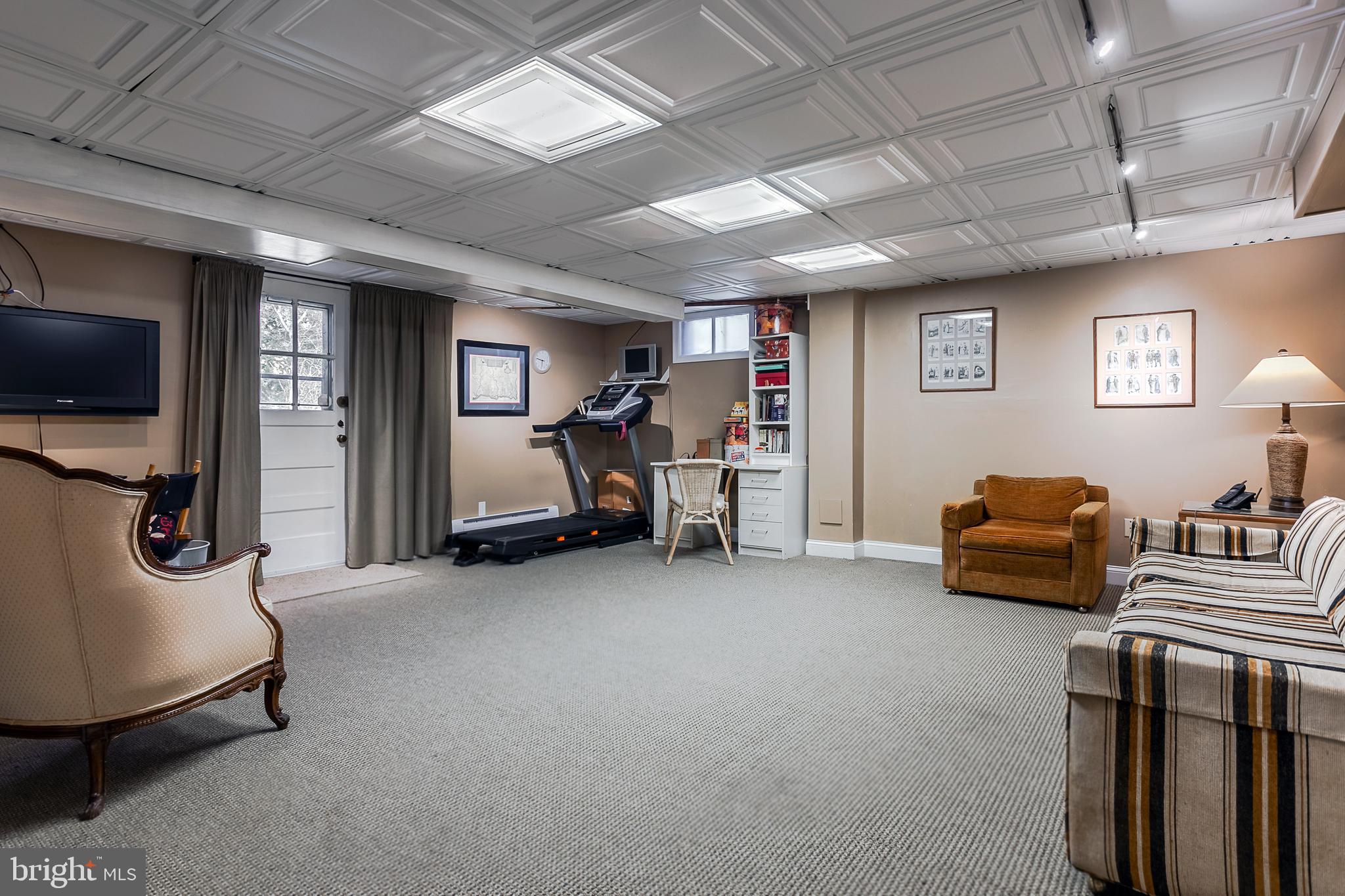 LYNNEWOOD GDNS - Residential