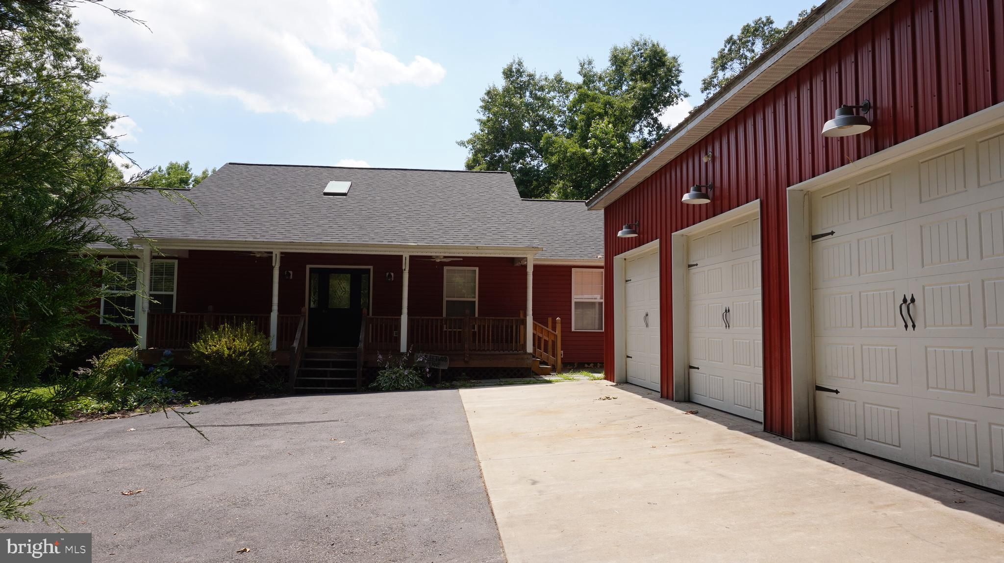 UPPER REDOUBT HEIGHTS - Residential