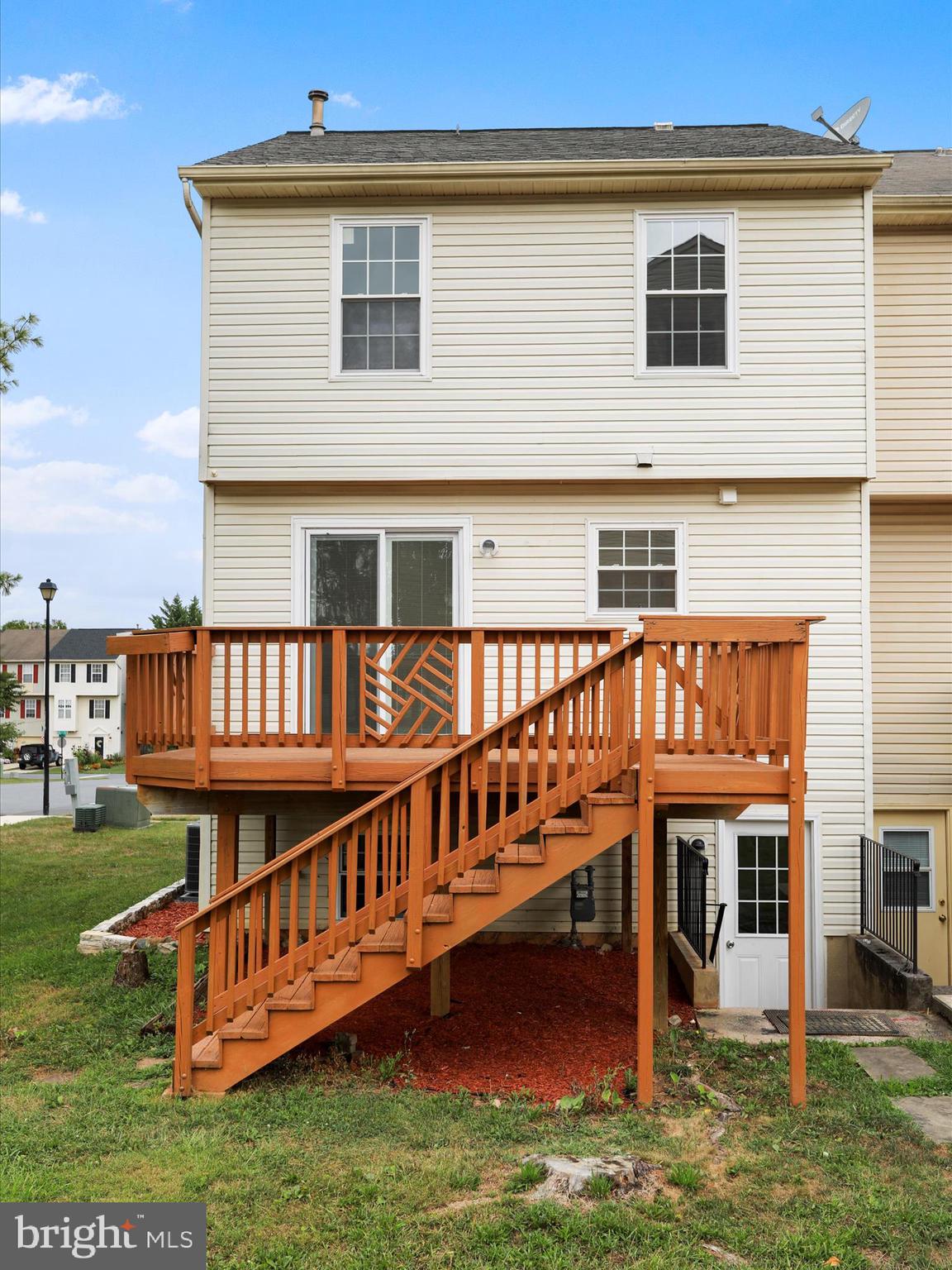 ROBINS GLENN - Residential