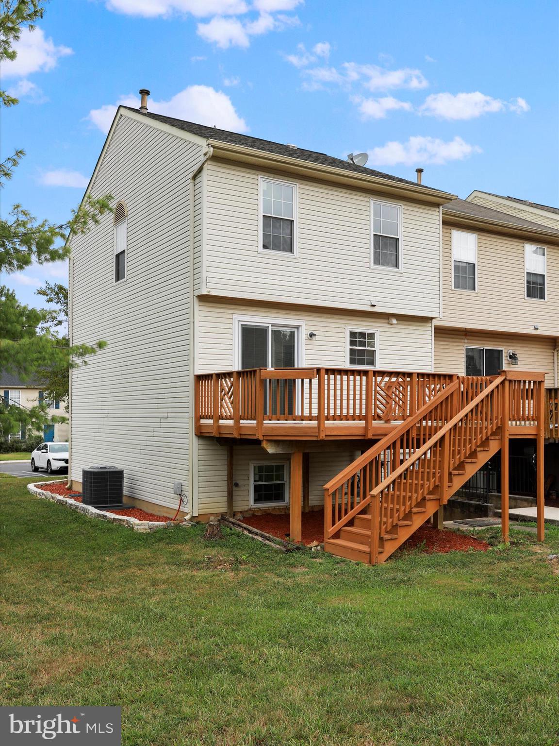 ROBINS GLENN - Residential