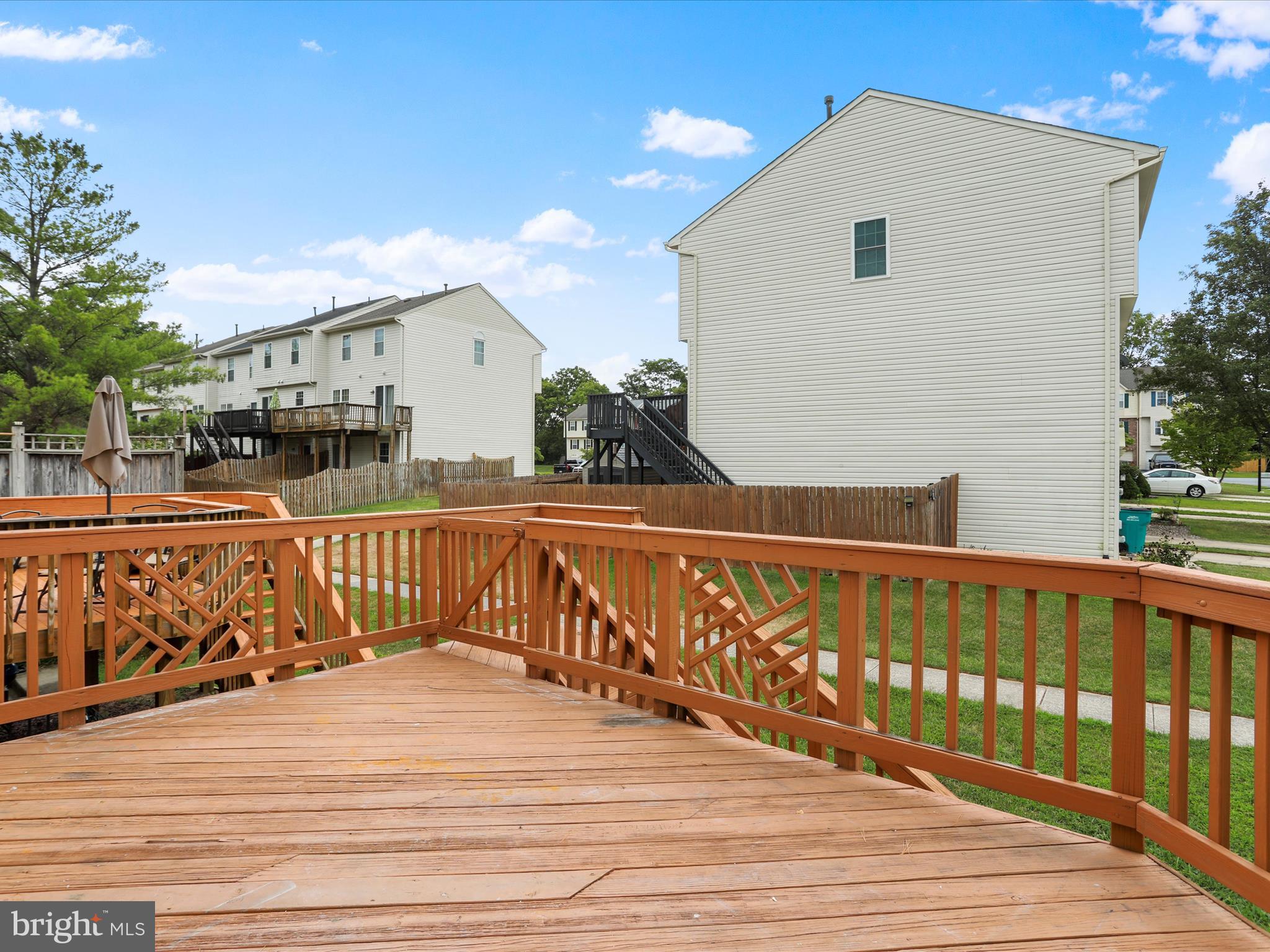 ROBINS GLENN - Residential