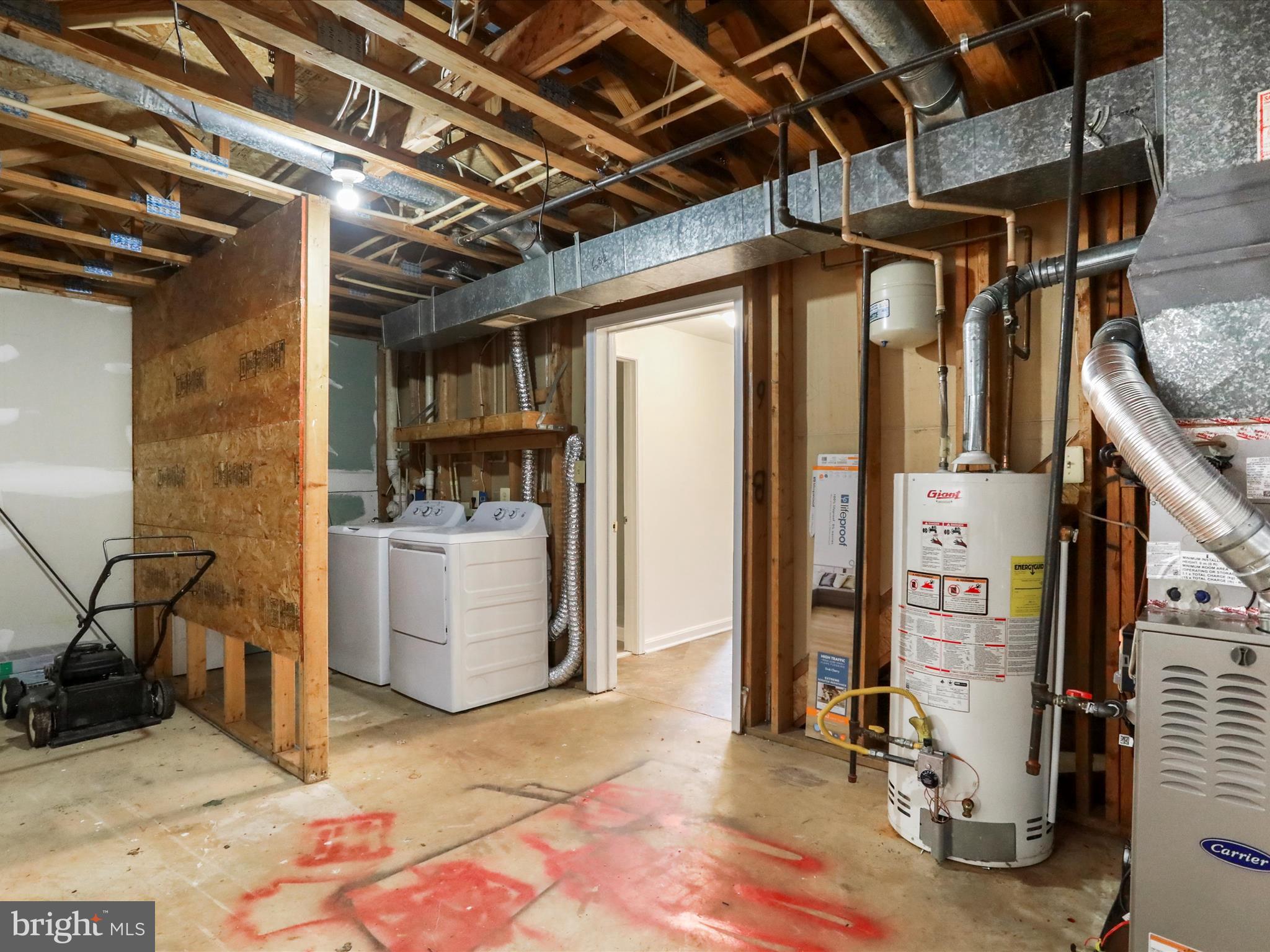 ROBINS GLENN - Residential