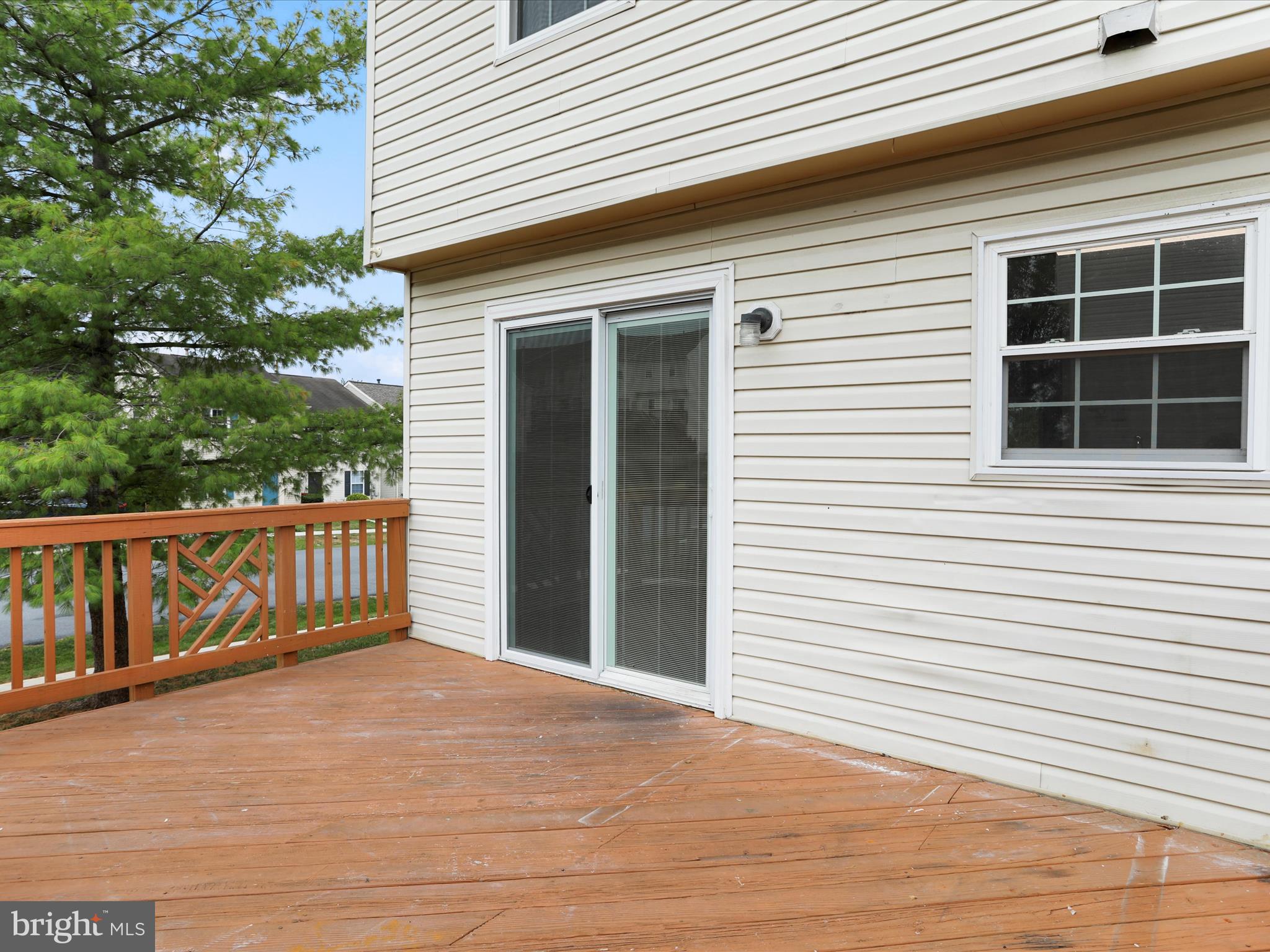 ROBINS GLENN - Residential