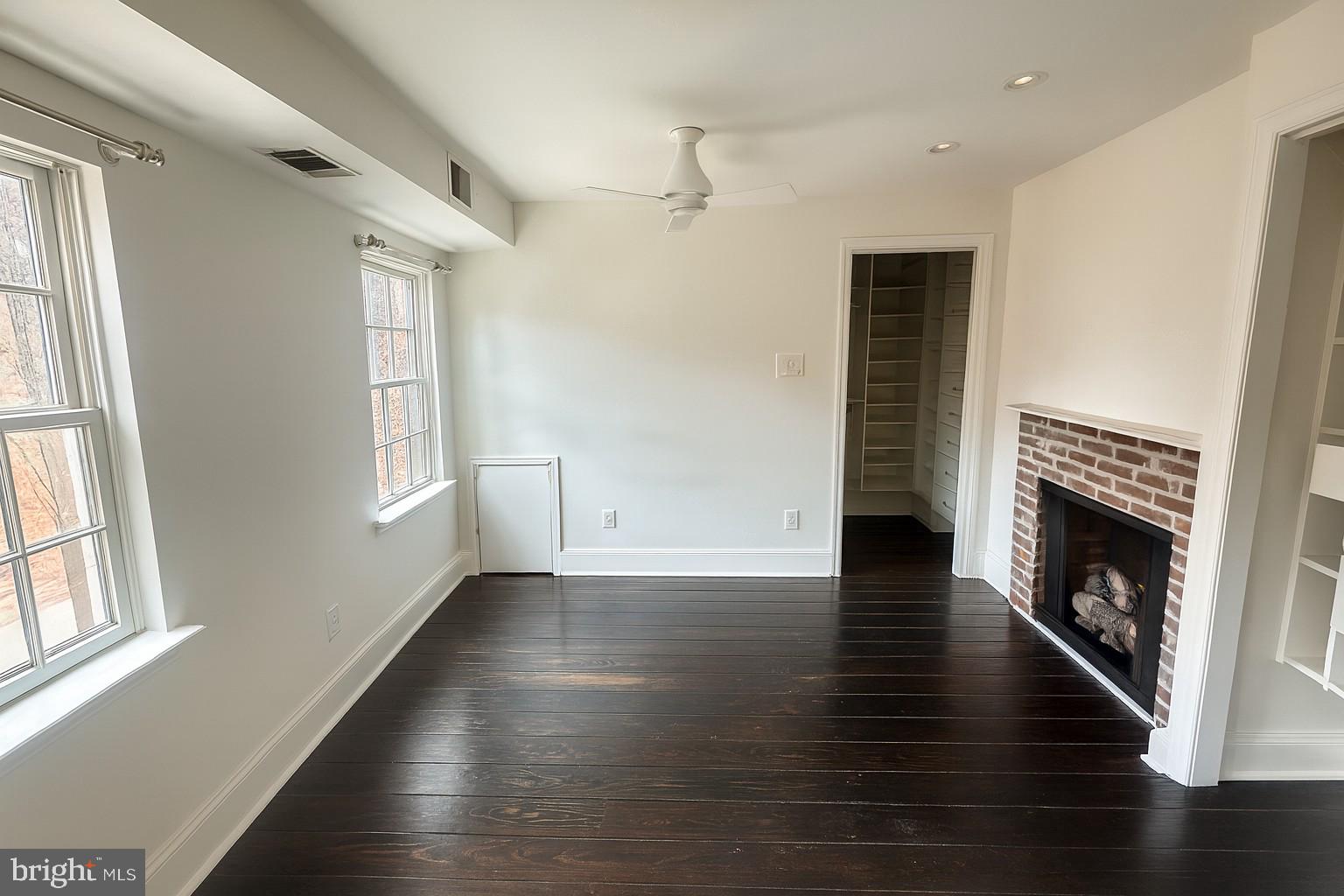 WASHINGTON SQ WEST - Residential