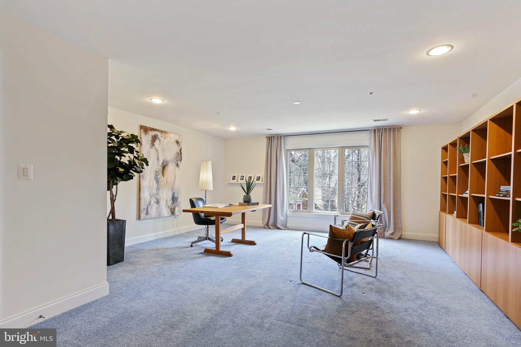 SCOT'S GLEN - Residential