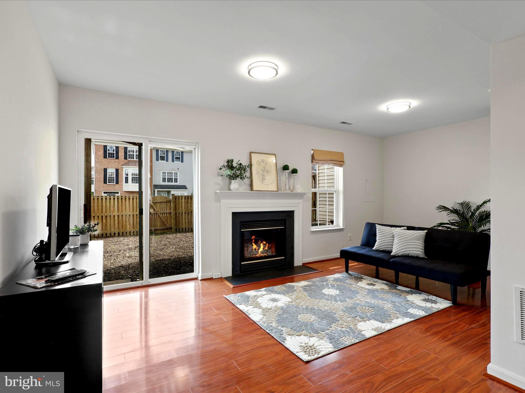 45433 CLARKES CROSSING SQUARE