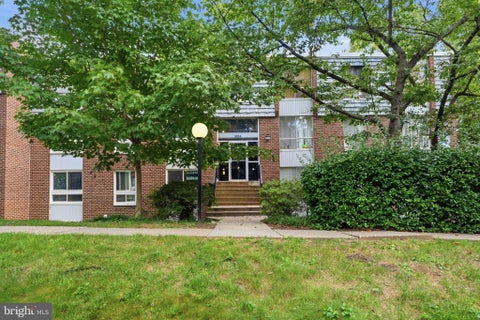 Condo For Sale - 3954 Bel Pre Road #7<br/> SILVER SPRING, MD 20906