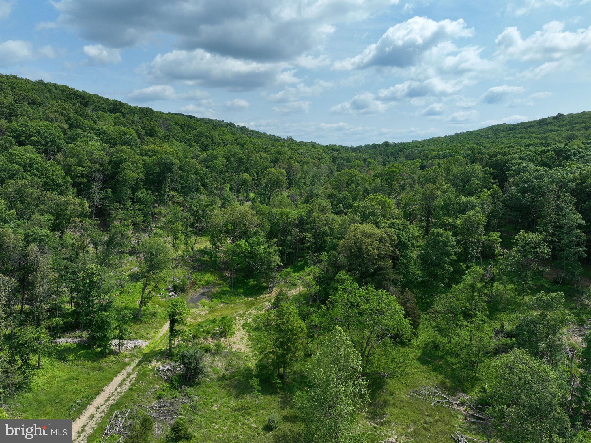 NONE UNRESTRICTED - Land