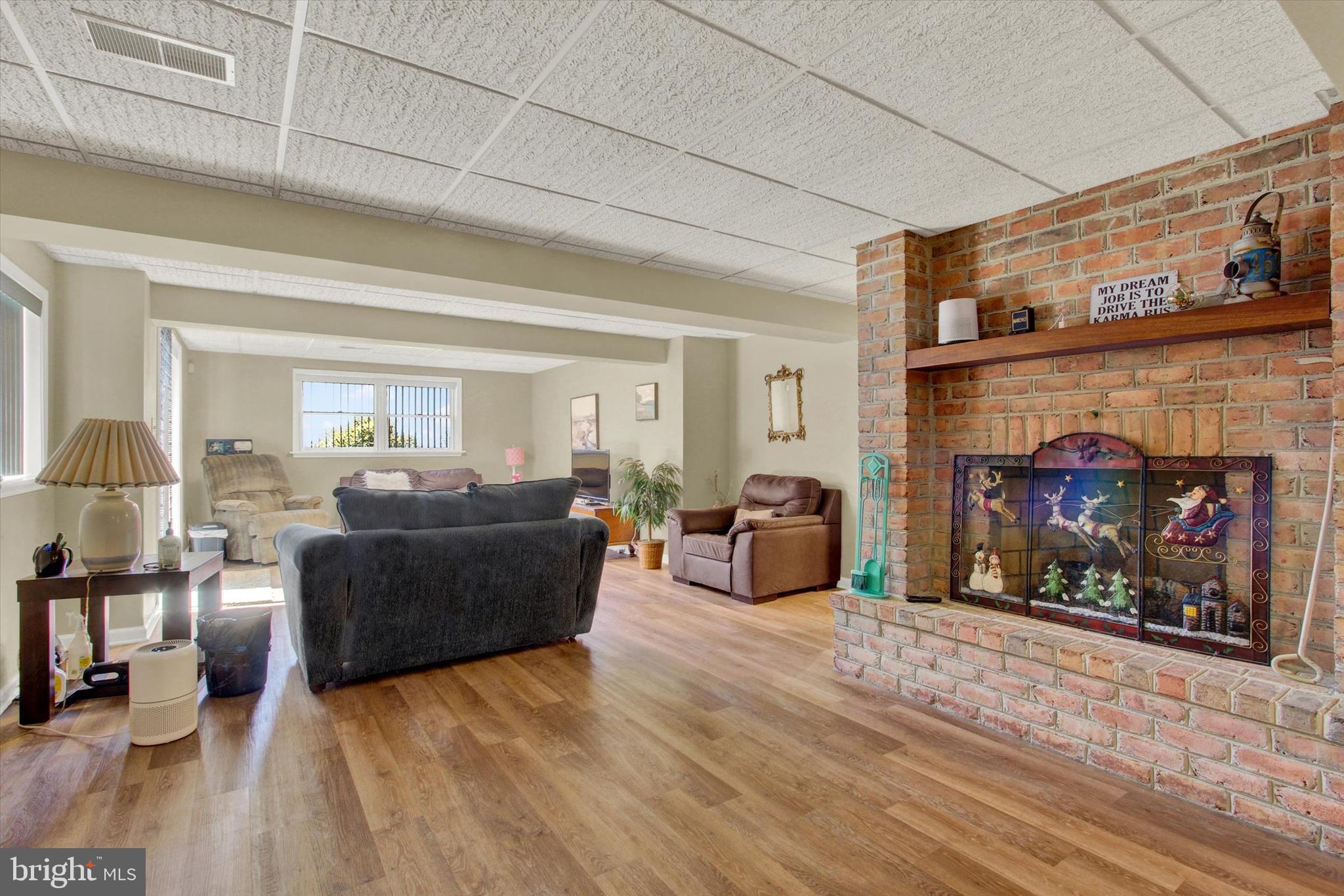 VISTA HEIGHTS - Residential