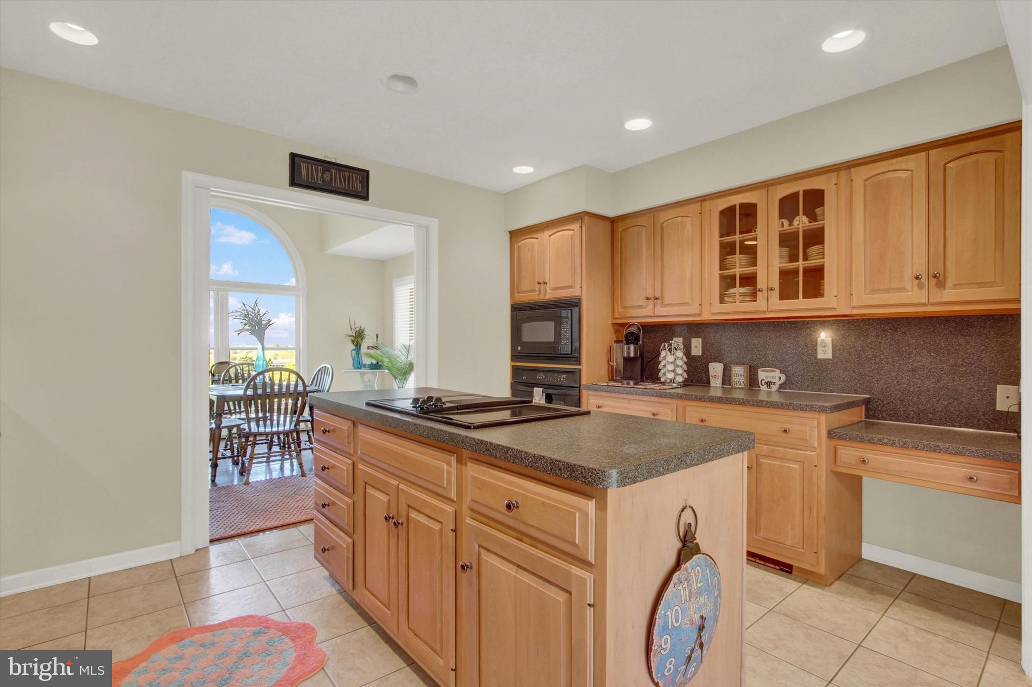 VISTA HEIGHTS - Residential