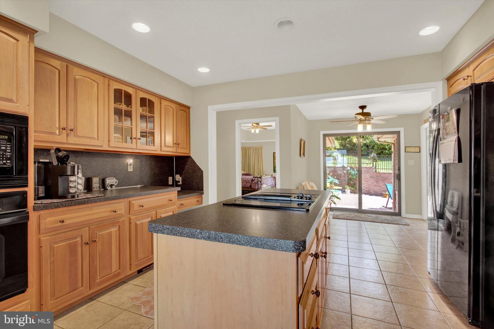 VISTA HEIGHTS - Residential