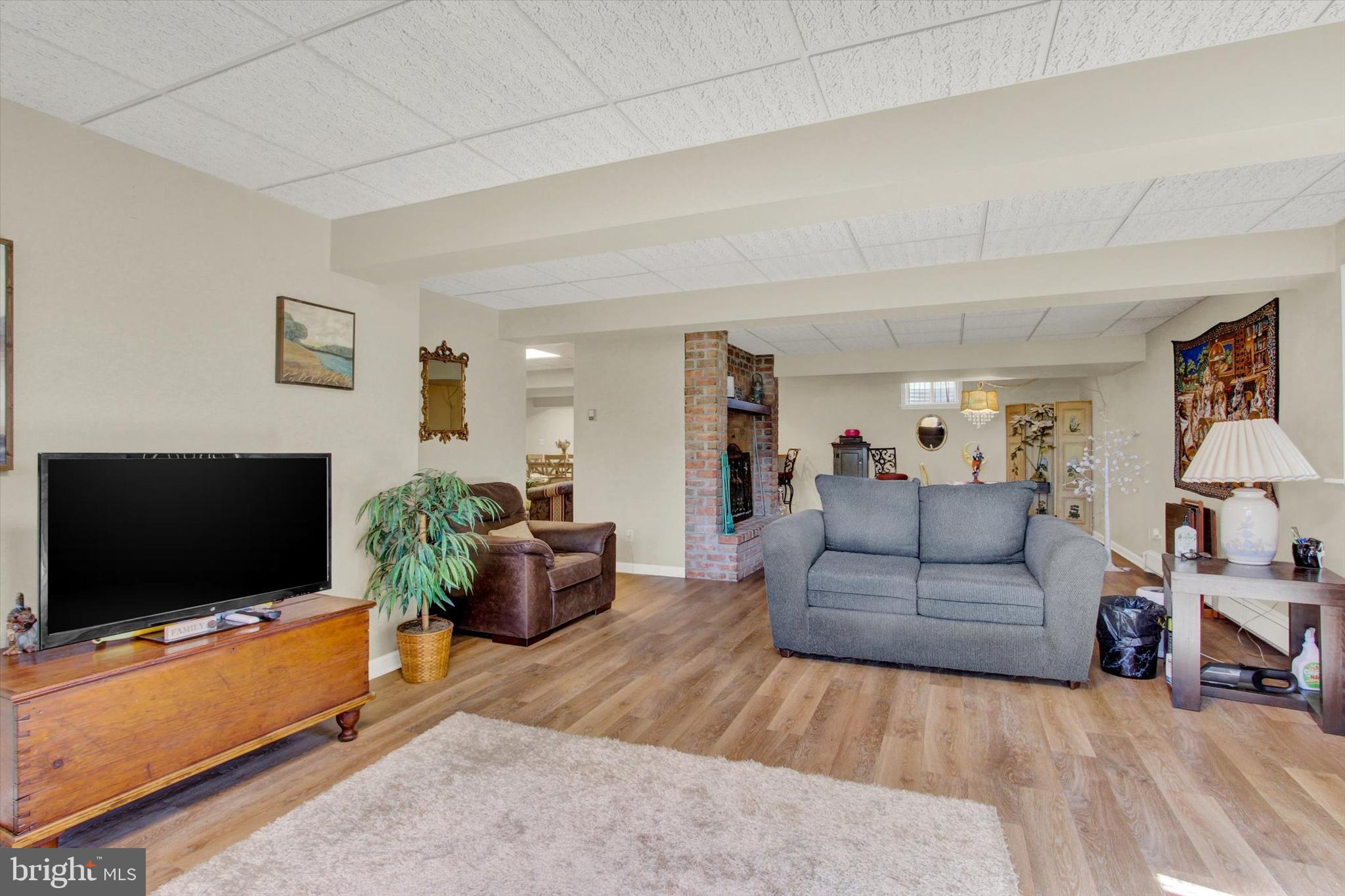VISTA HEIGHTS - Residential