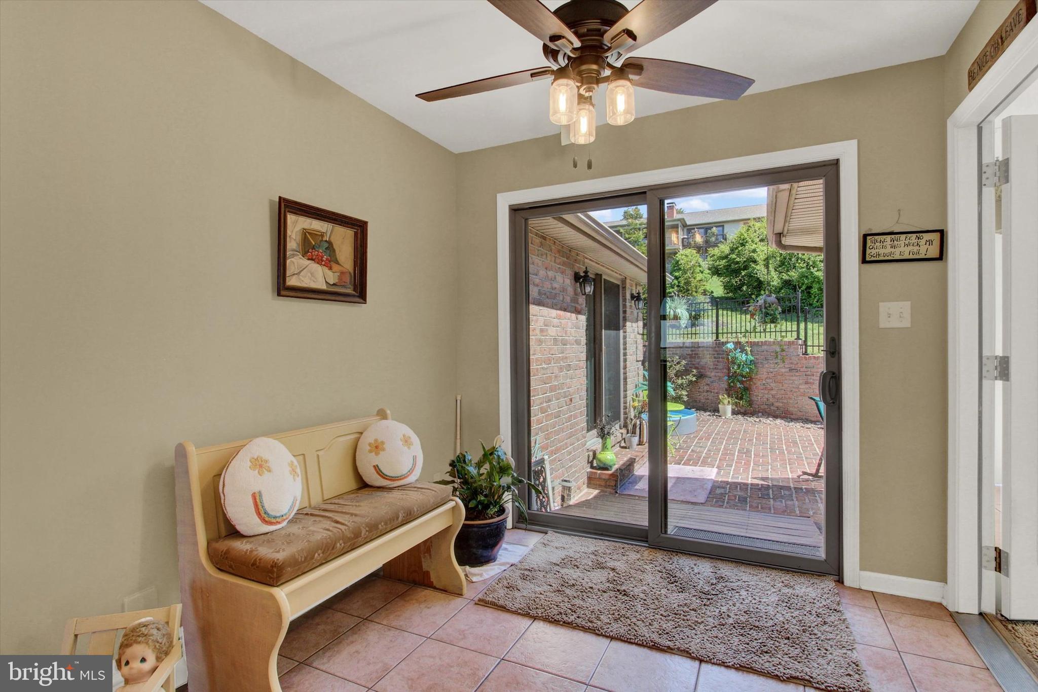 VISTA HEIGHTS - Residential