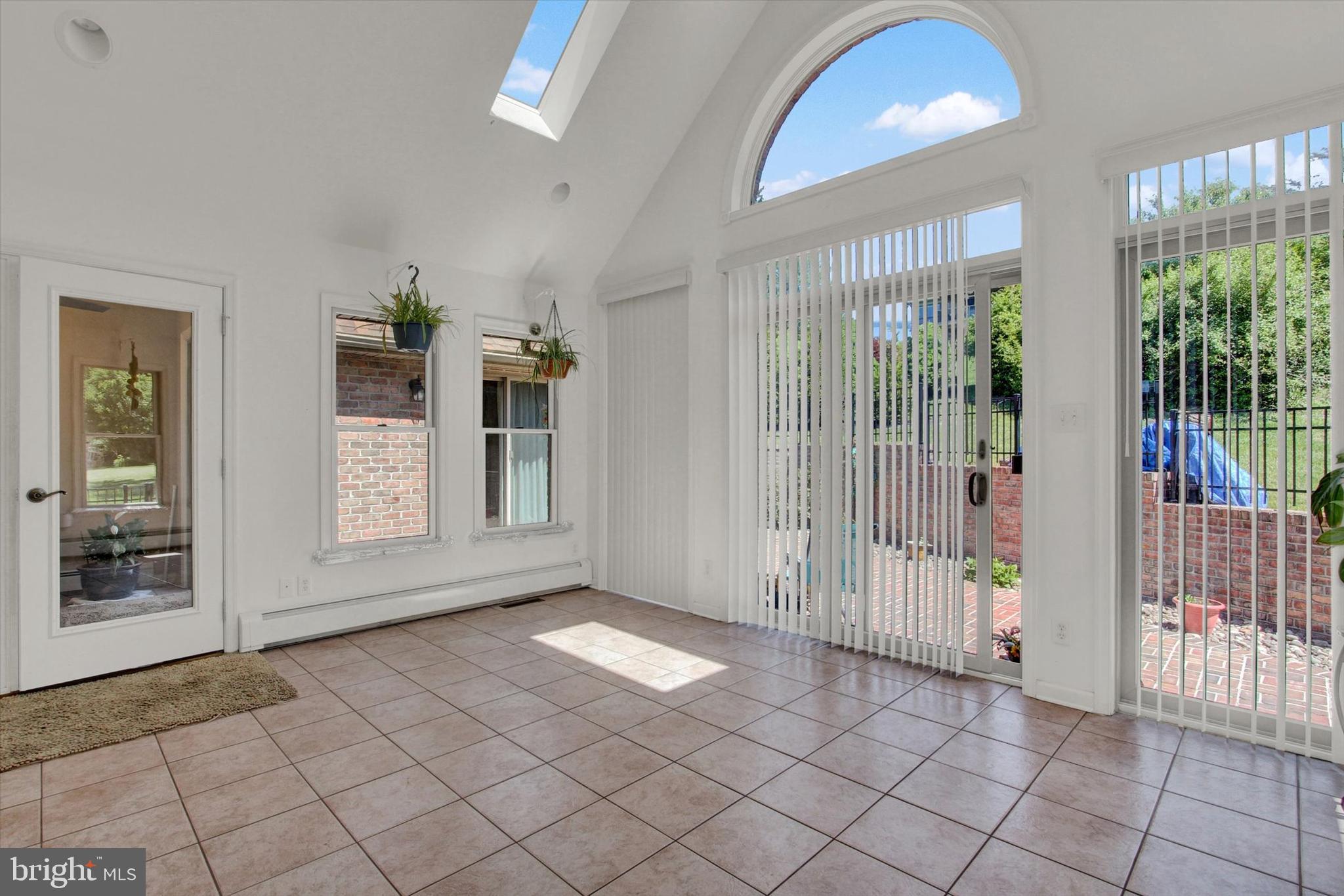 VISTA HEIGHTS - Residential