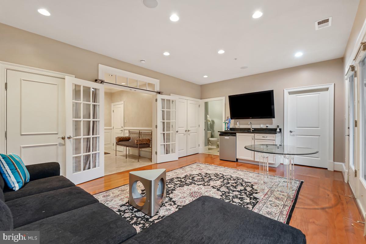 WHEEL OF FORTUNE - Residential