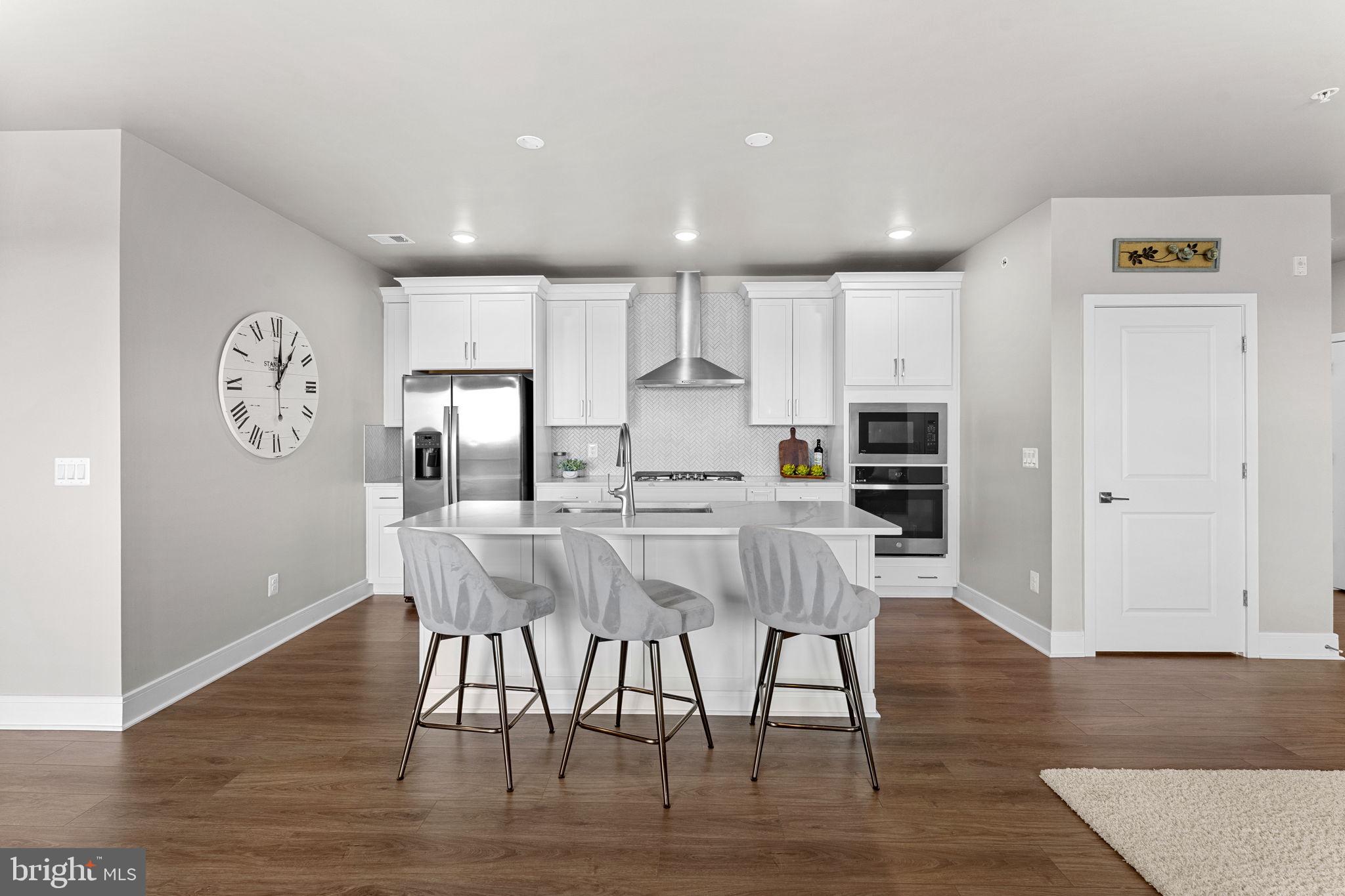 42874 FIREFLY SONATA TERRACE 403
