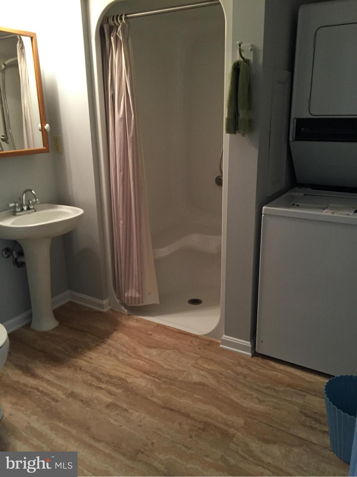 RIPPLING ESTATES - Residential