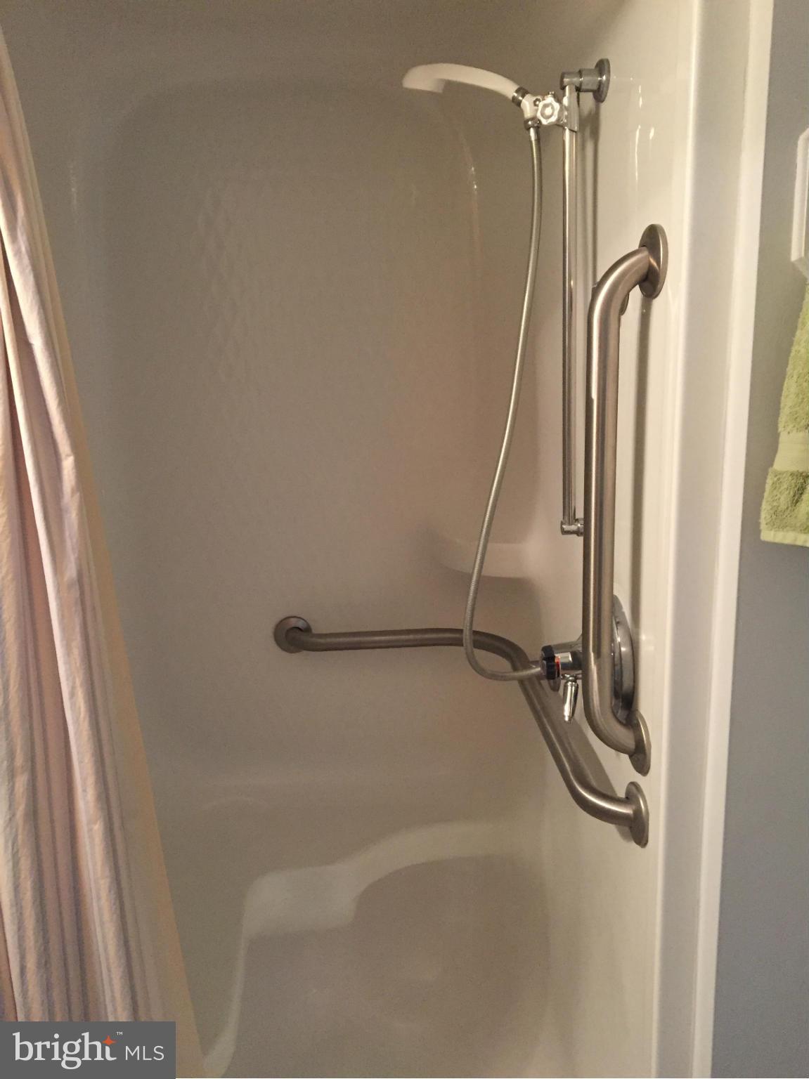 RIPPLING ESTATES - Residential