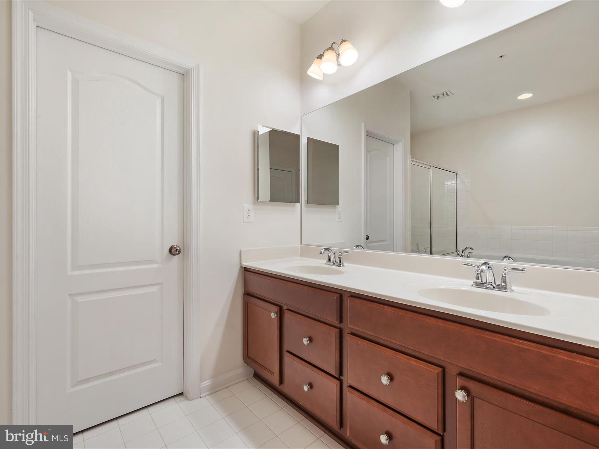 SILVER SPRING - Residential