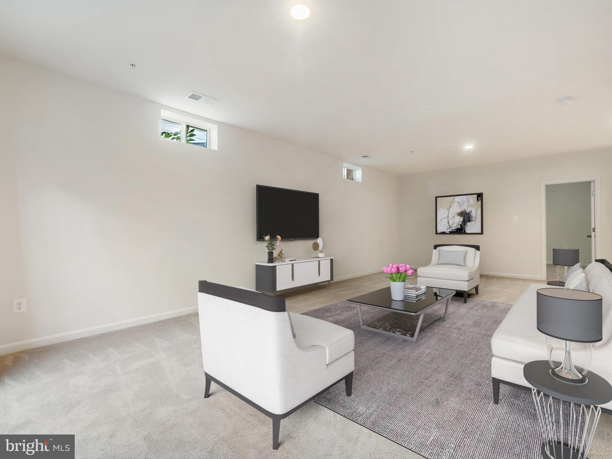 SILVER SPRING - Residential