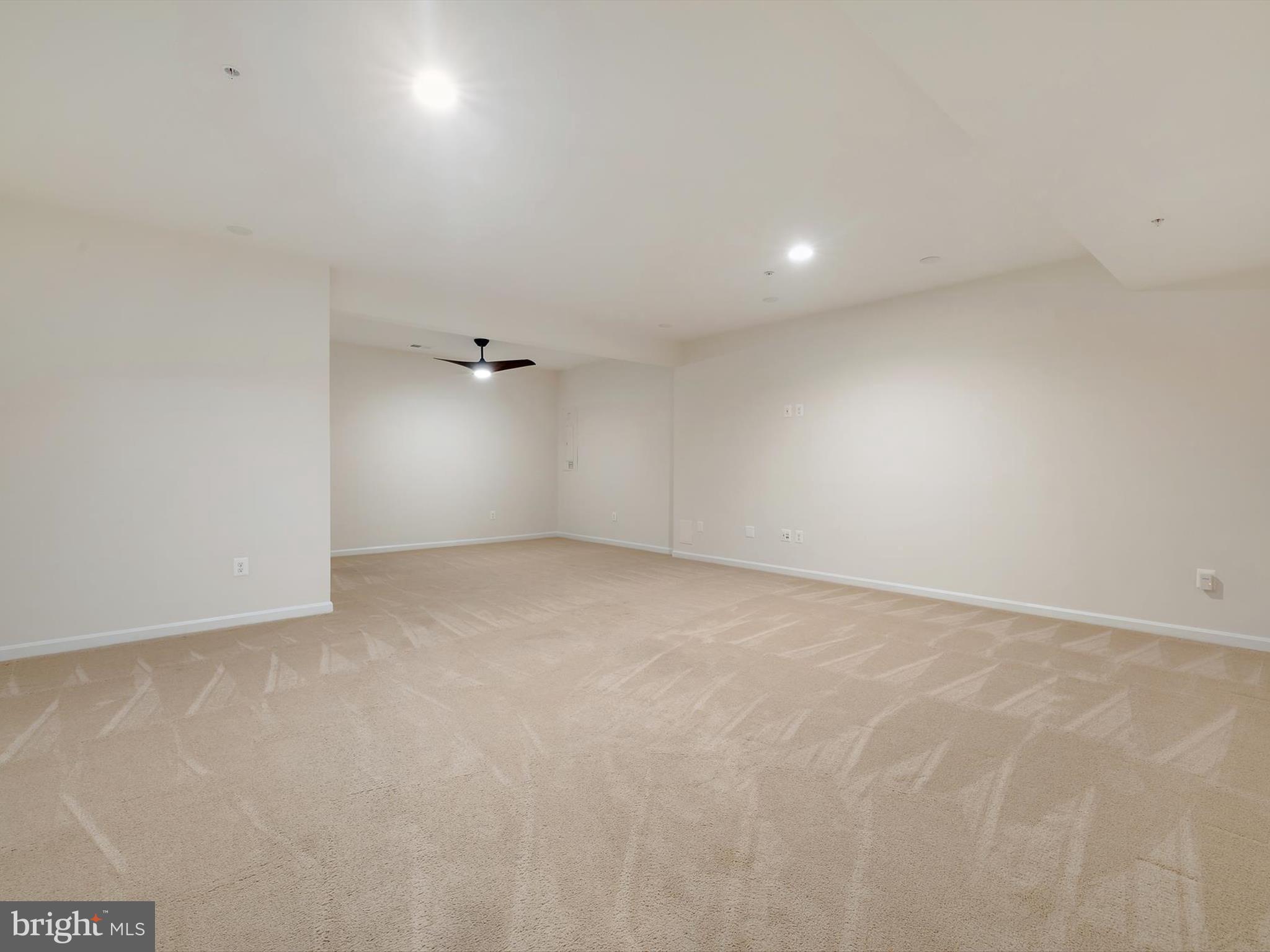 SILVER SPRING - Residential