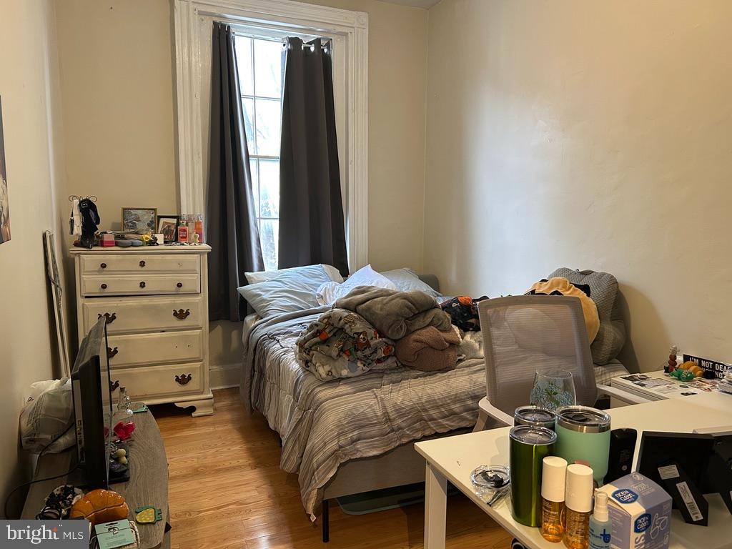 WASHINGTON SQ - Residential Lease