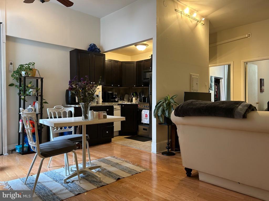 WASHINGTON SQ - Residential Lease