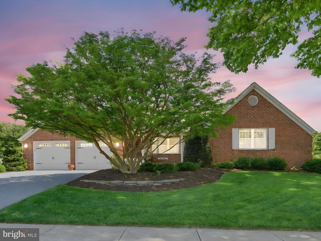 Photo of 1117 Marilyn Avenue, EPHRATA, PA 17522 (MLS # PALA2068290)