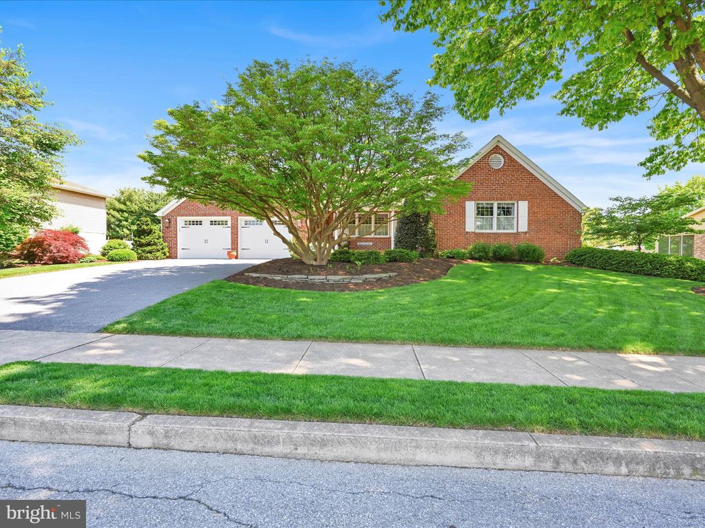 Photo of 1117 Marilyn Avenue, EPHRATA, PA 17522 (MLS # PALA2068290)