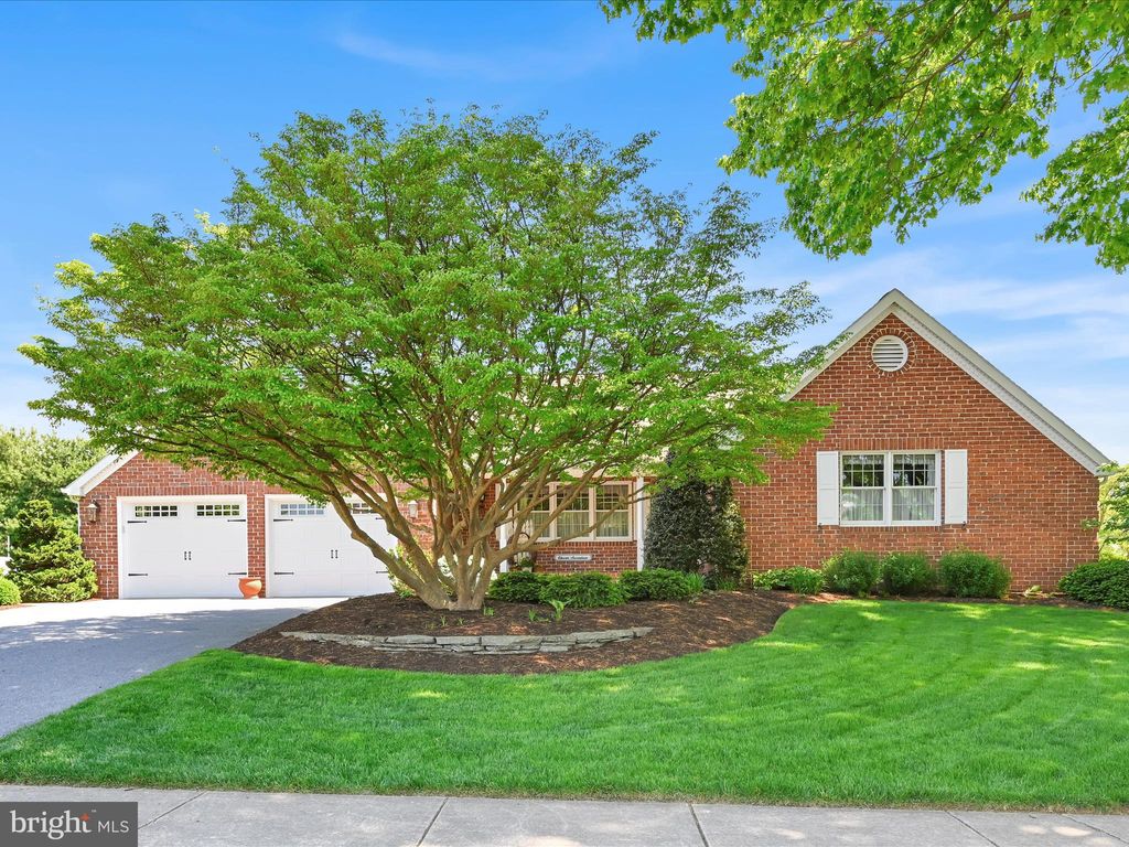 Photo of 1117 Marilyn Avenue, EPHRATA, PA 17522 (MLS # PALA2068290)