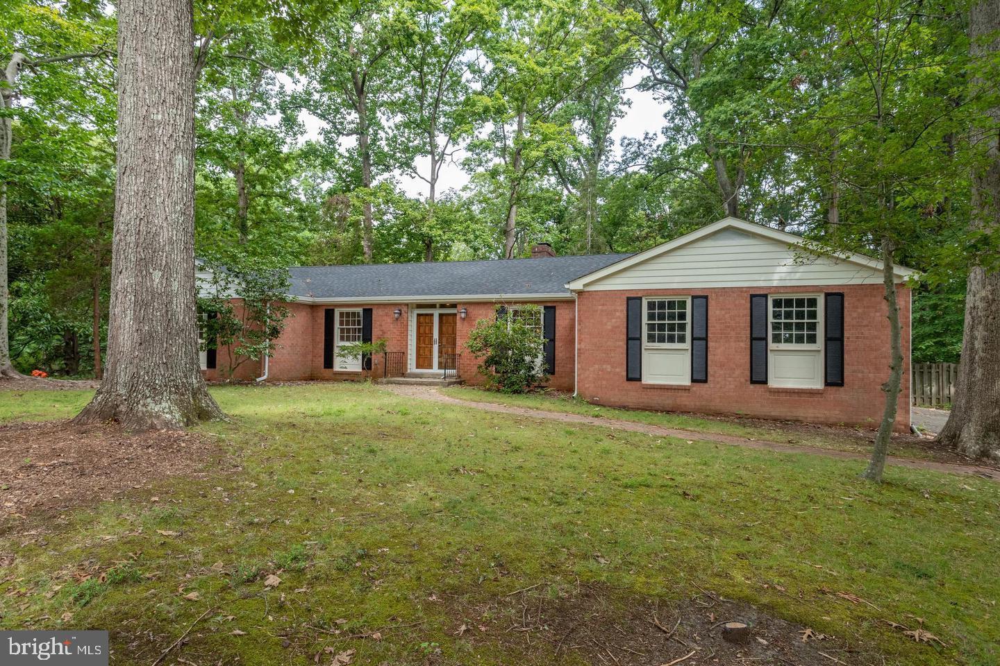 GRAHAM PARK SHORES - Residential Lease