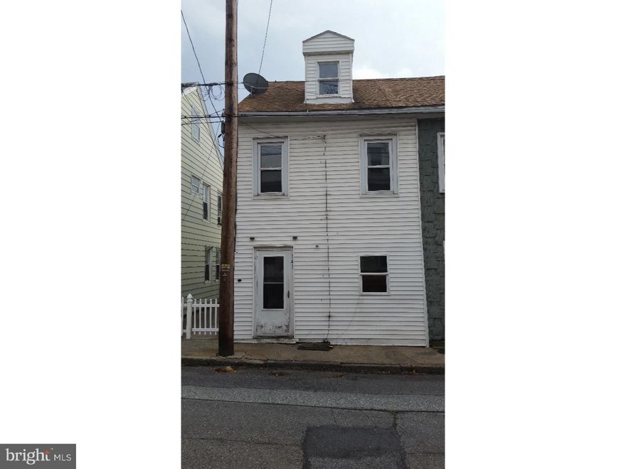 Move in ready home or investment property ...can be purchased with 2 other investment properties... First floor full bath. Modern updated home with fenced in yard and back porch.  Tenant currently paying 700 month and pays oil heat and electric.  Owner pays Water, sewer and trash.