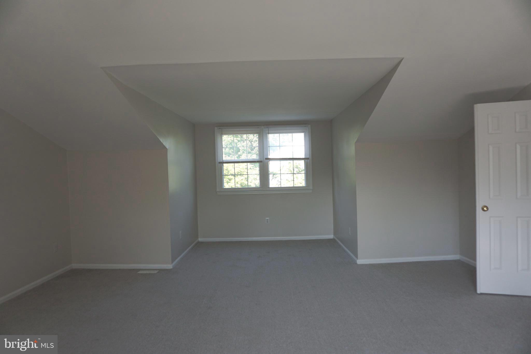 QUINCE ORCHARD ESTATES - Residential Lease