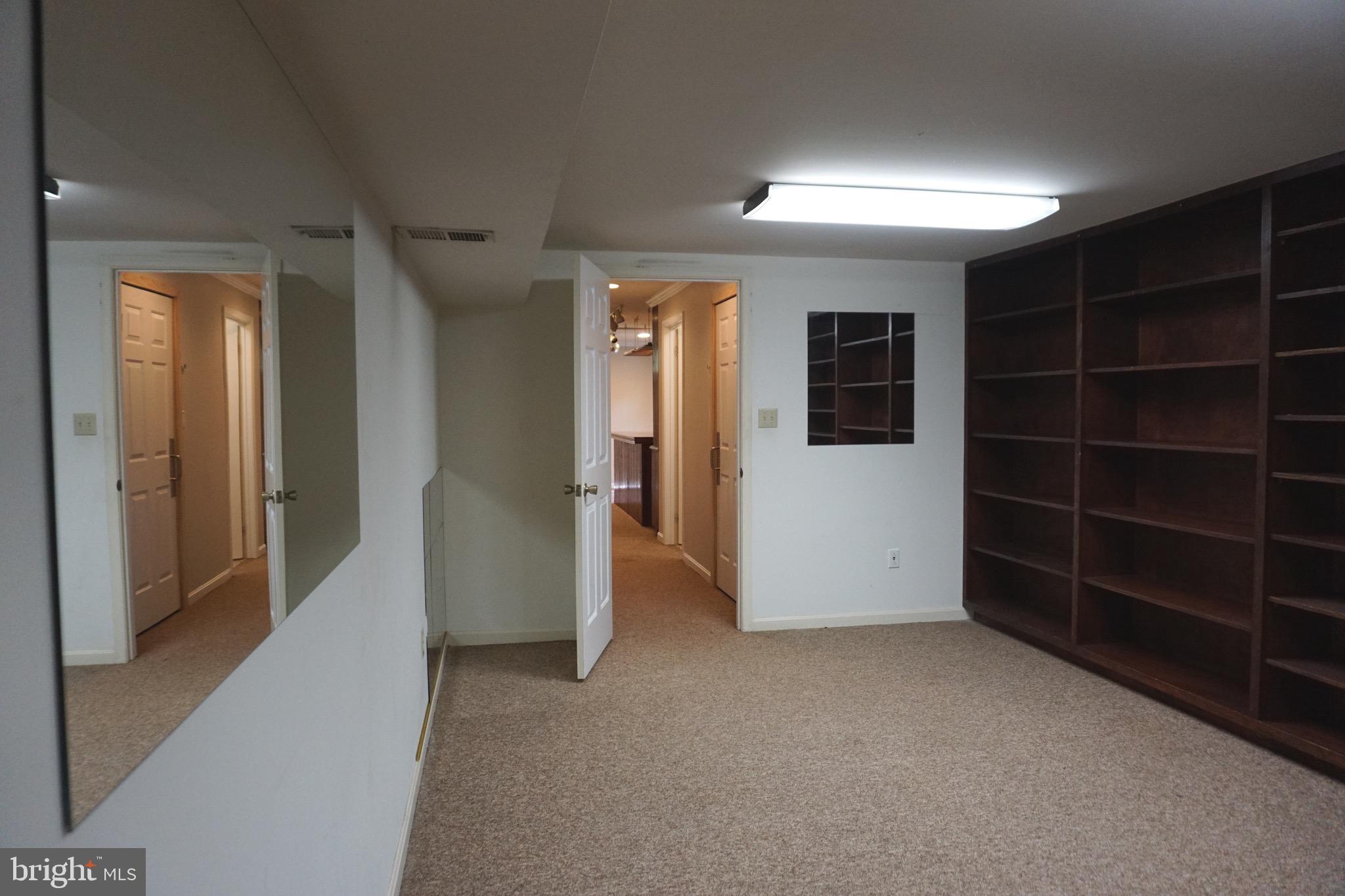 QUINCE ORCHARD ESTATES - Residential Lease