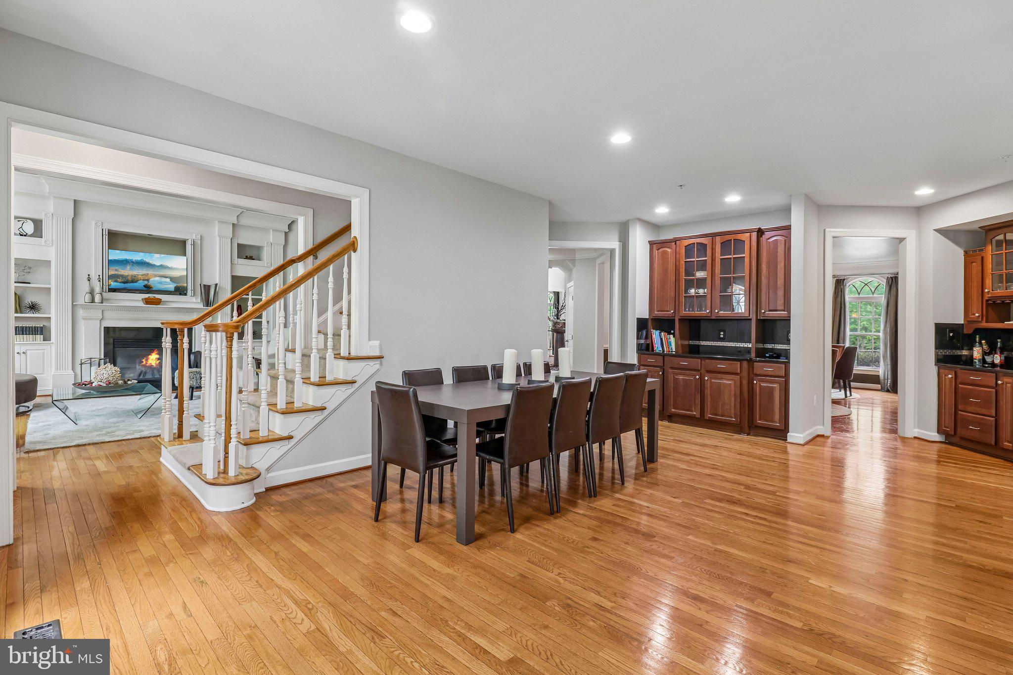 OAK CREEK CLUB - Residential