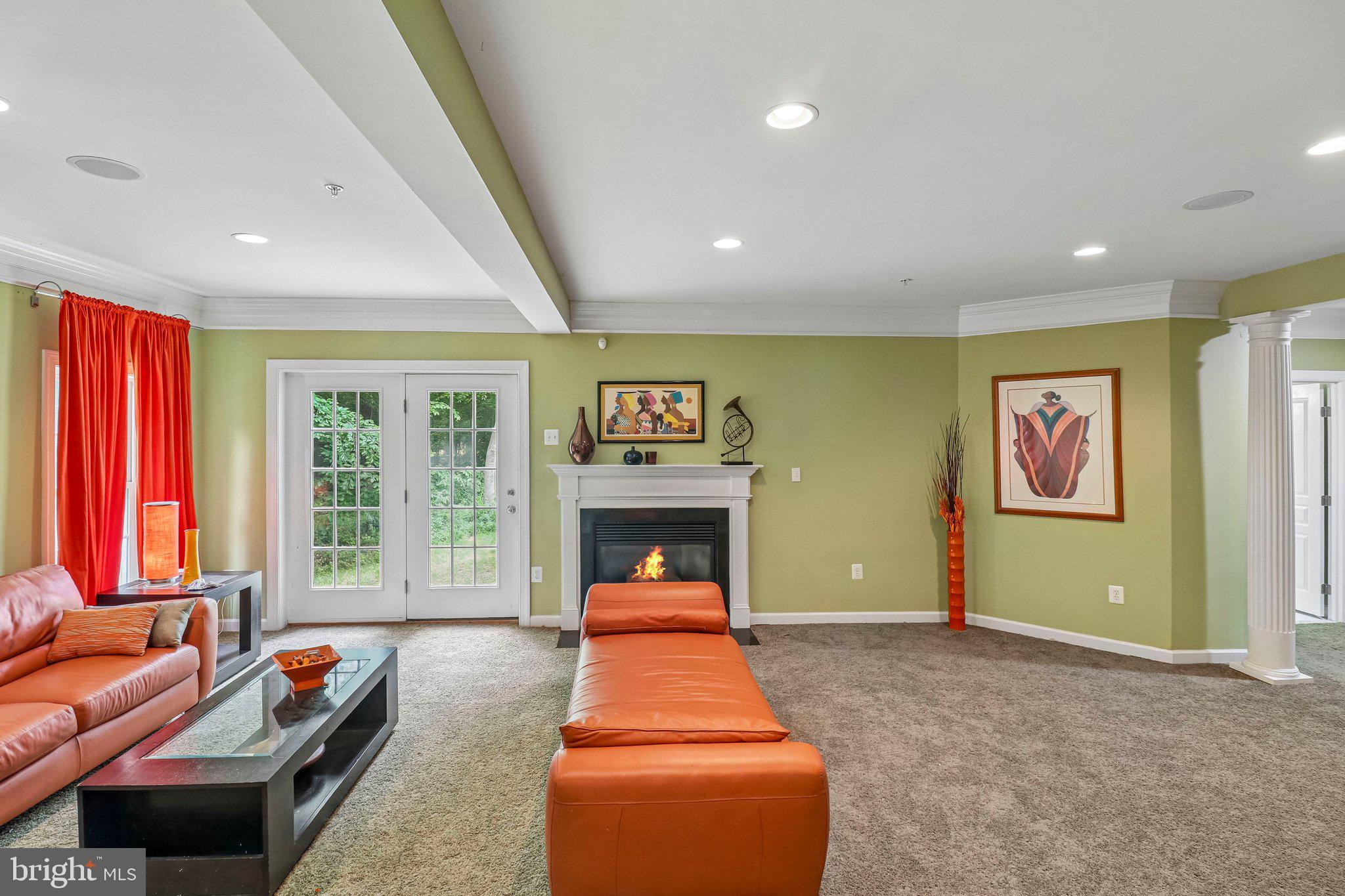 OAK CREEK CLUB - Residential
