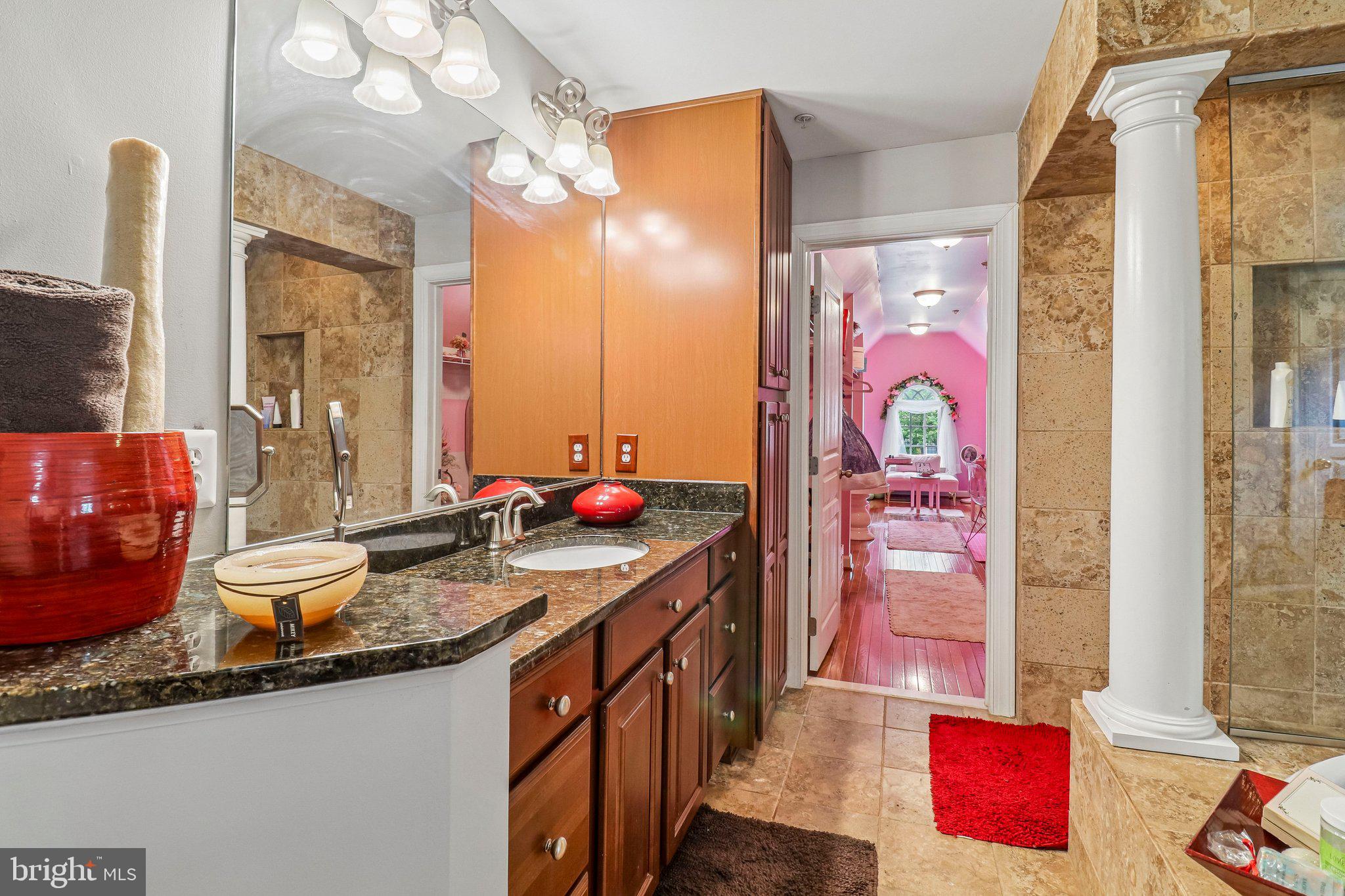 OAK CREEK CLUB - Residential
