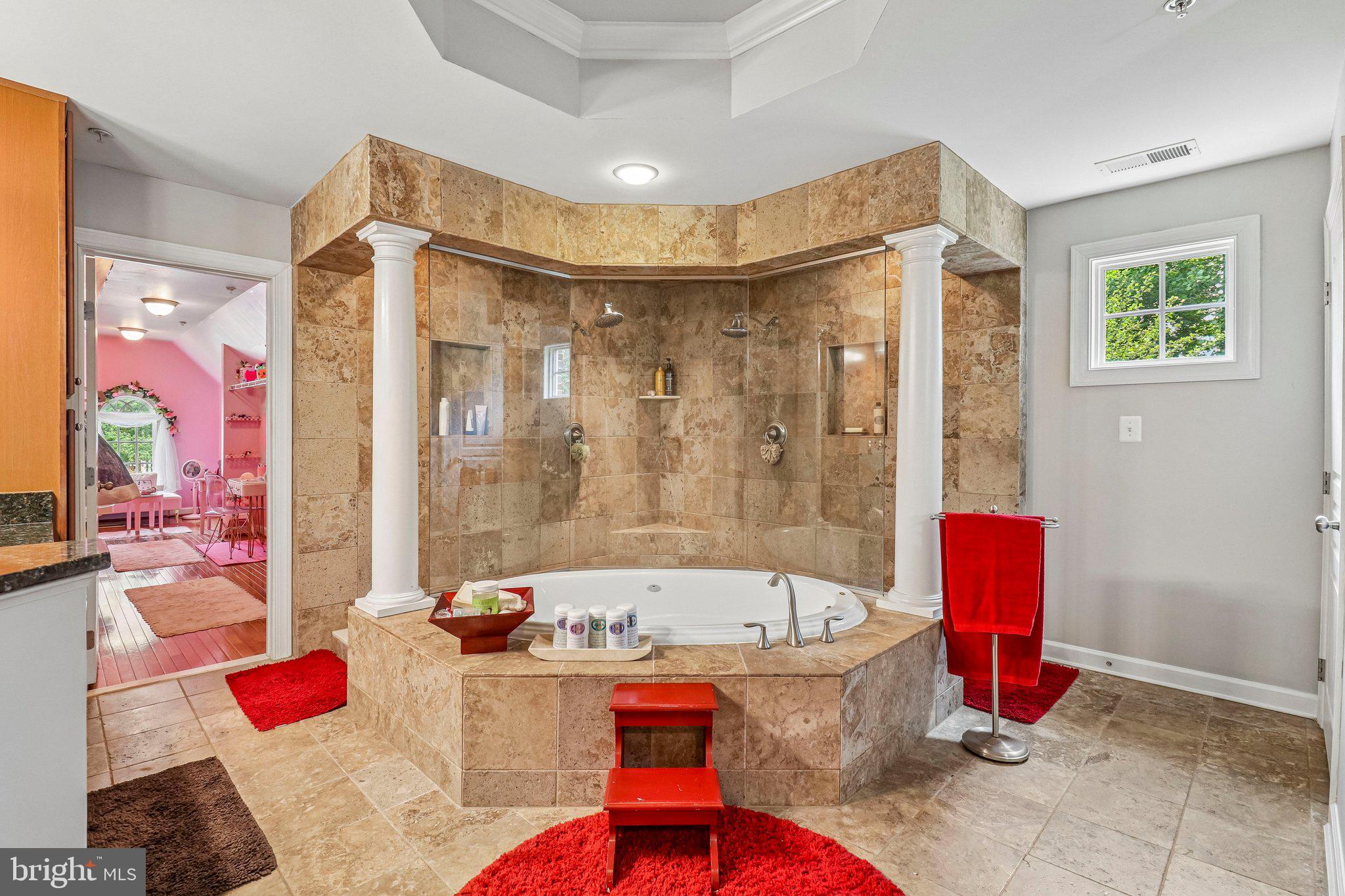 OAK CREEK CLUB - Residential
