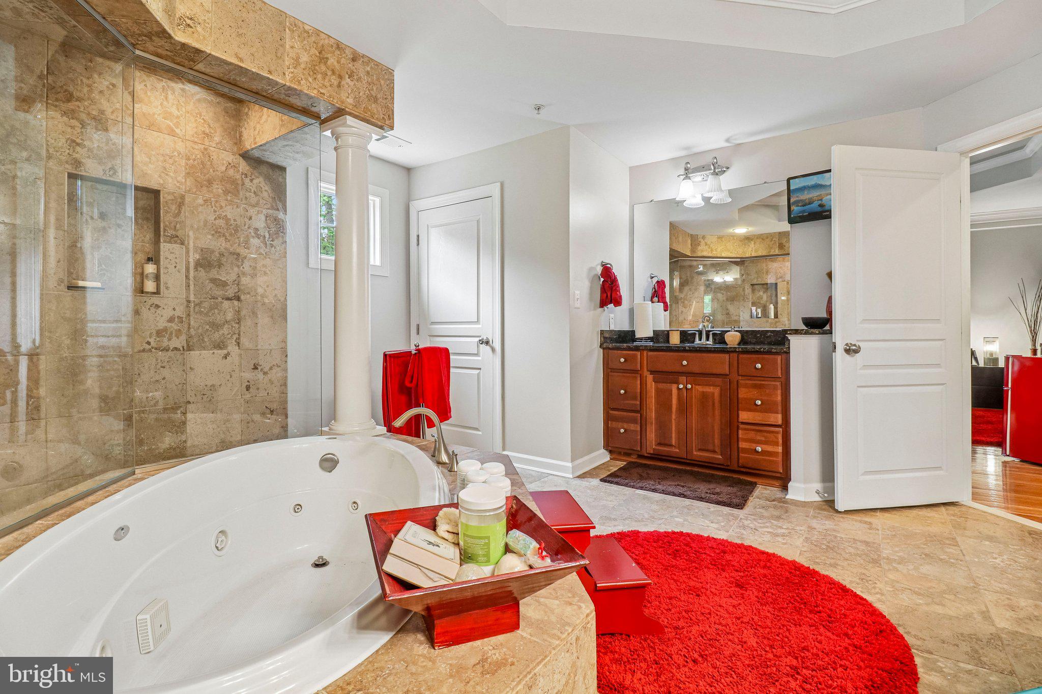 OAK CREEK CLUB - Residential