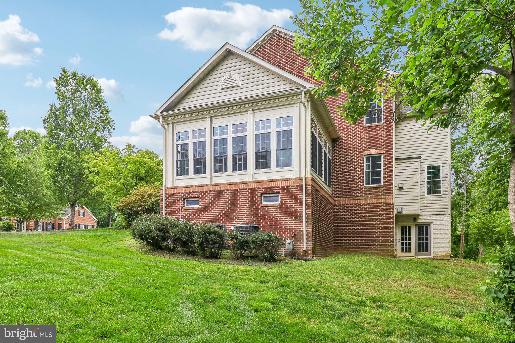 OAK CREEK CLUB - Residential