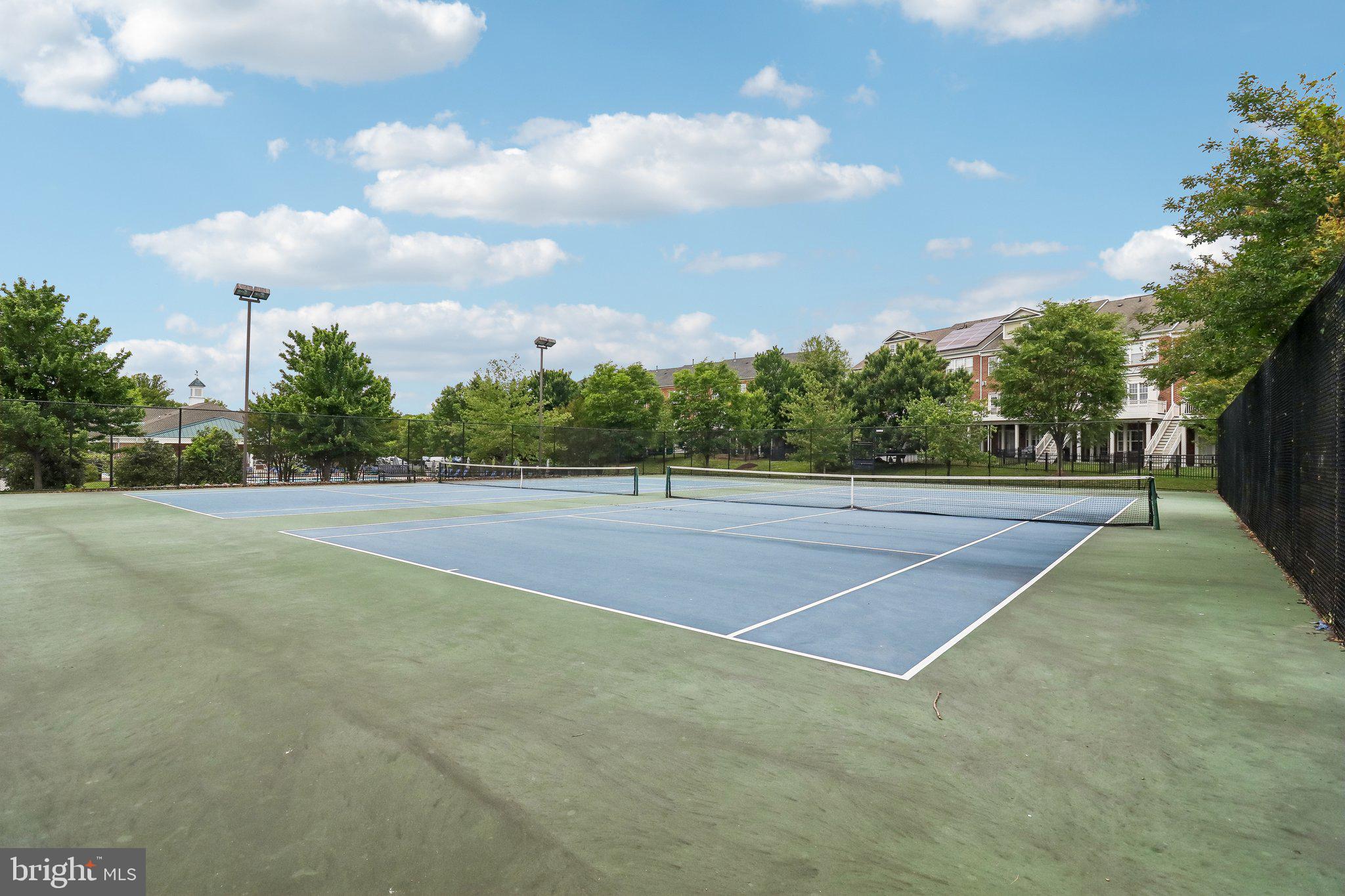 OAK CREEK CLUB - Residential