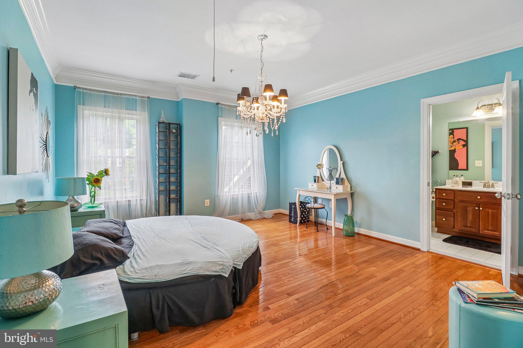 OAK CREEK CLUB - Residential