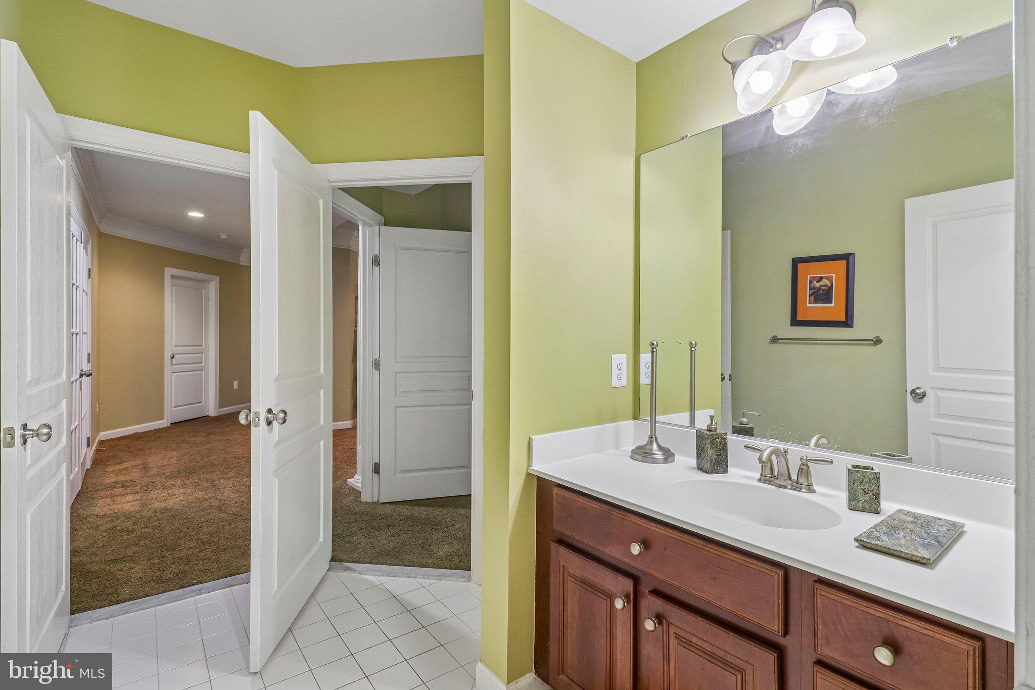 OAK CREEK CLUB - Residential