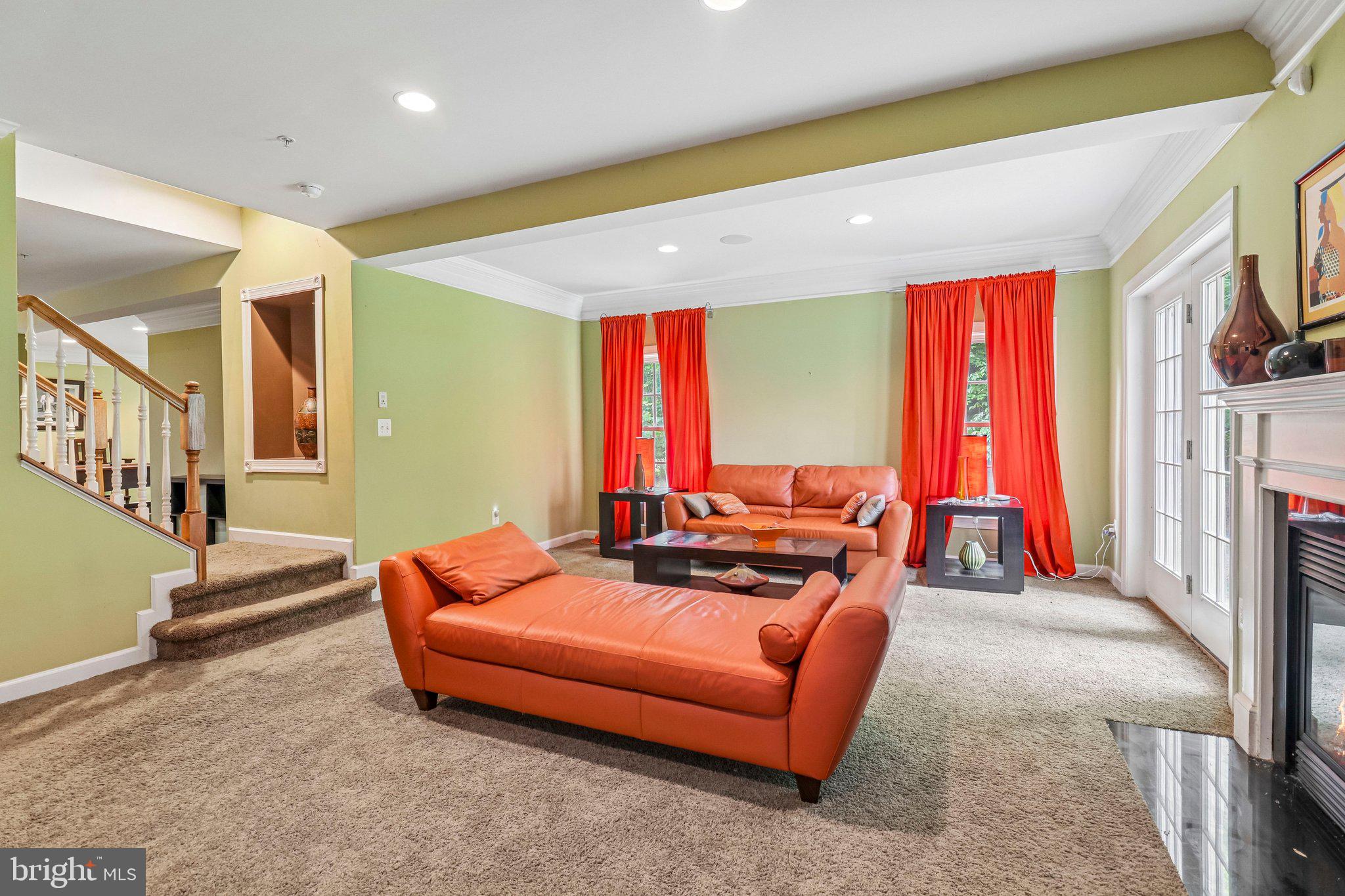 OAK CREEK CLUB - Residential